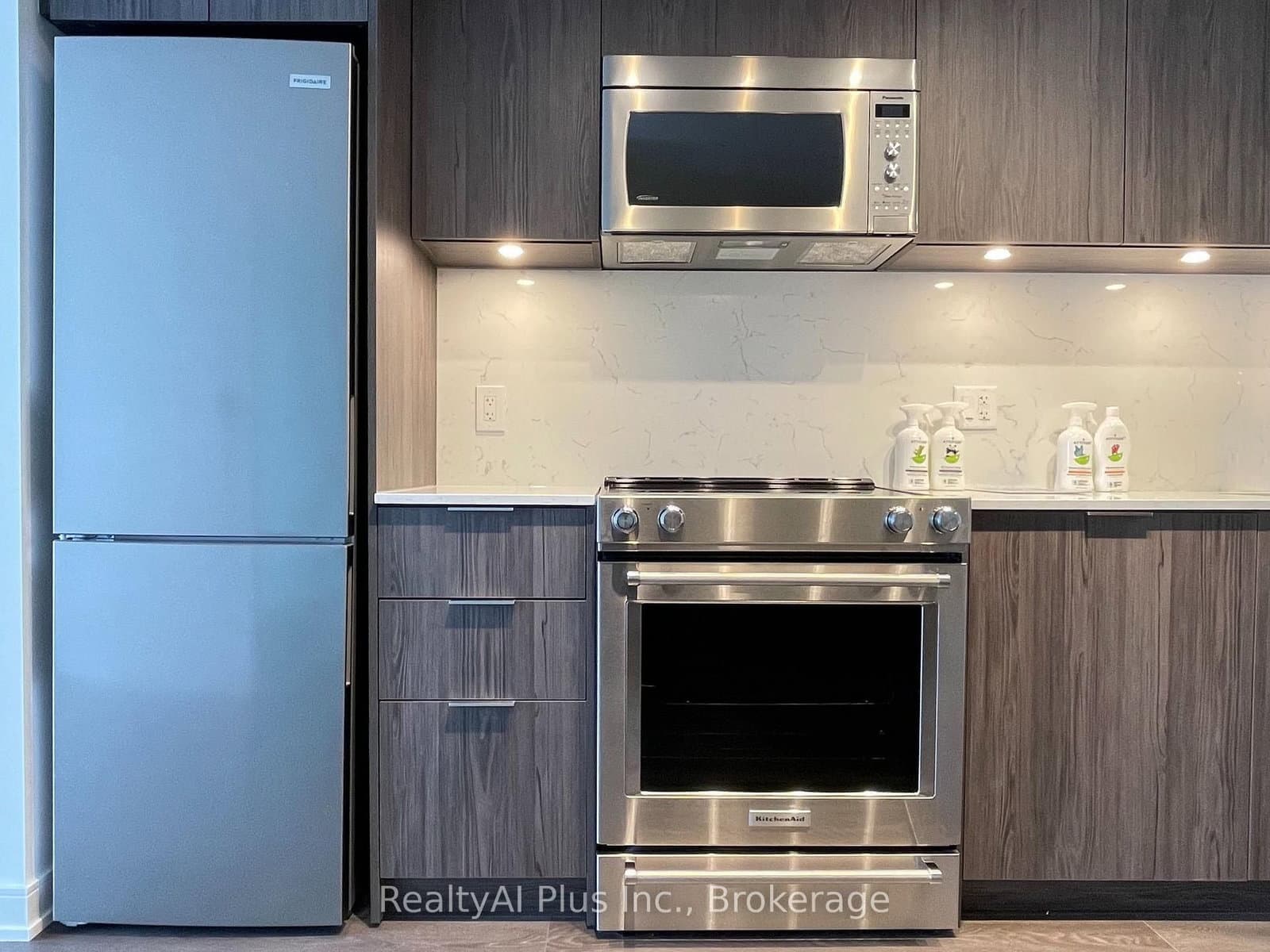 30 Samuel Wood Way, Unit 2405 thumbnail 9