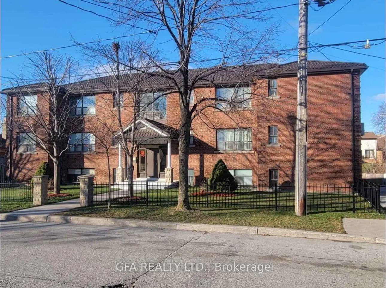 16 Arrowsmith Avenue, Unit B - Image 1
