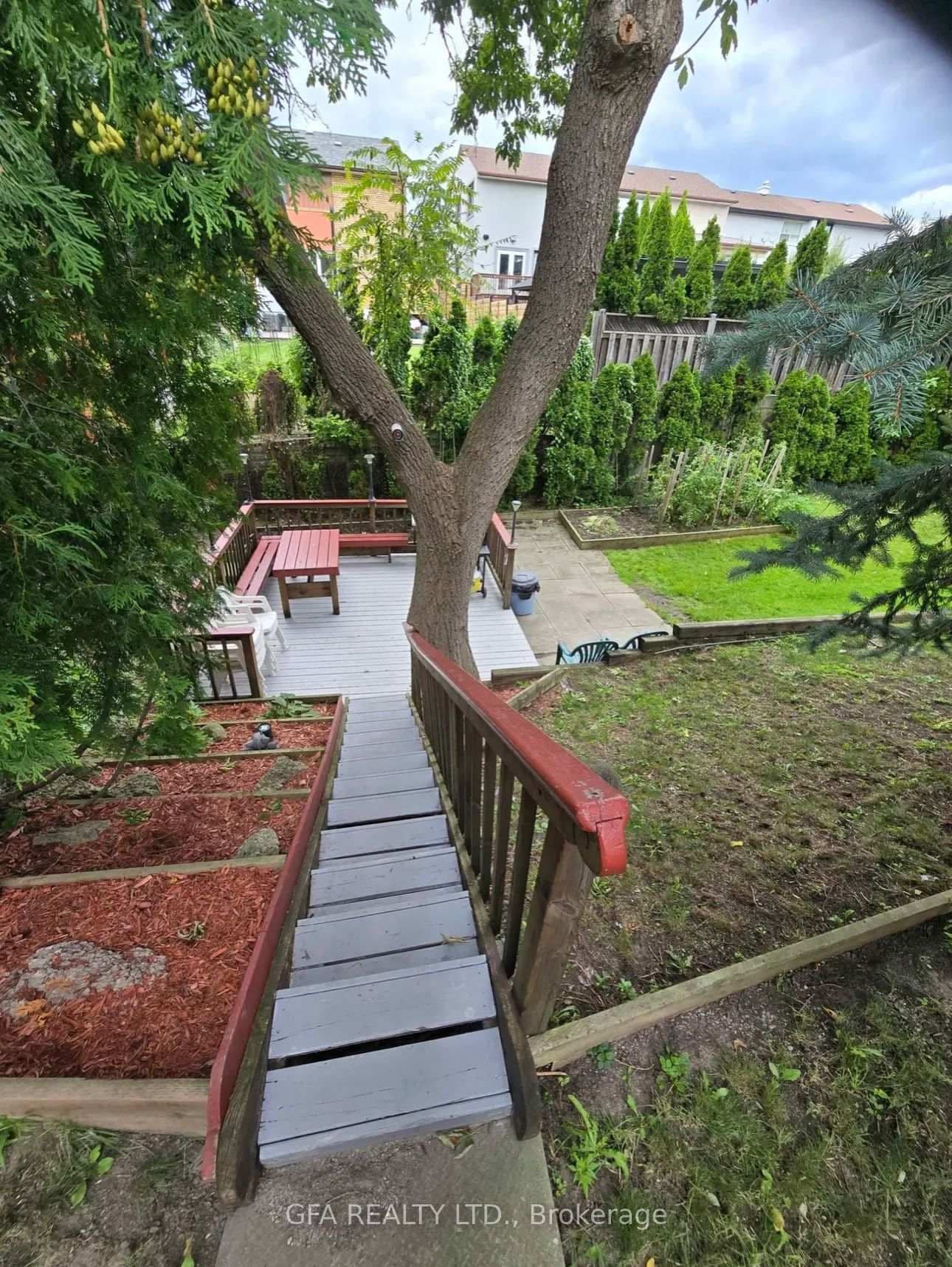 16 Arrowsmith Avenue, Unit B thumbnail 15