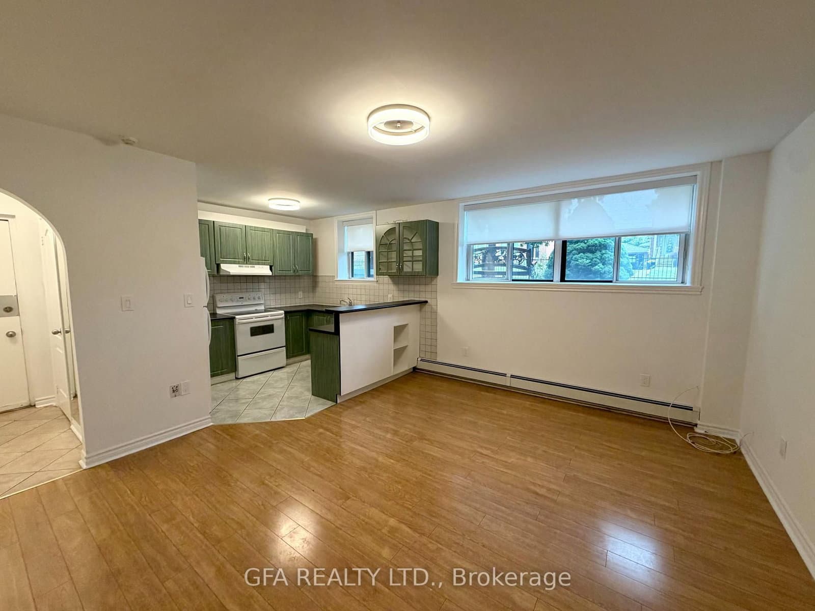 16 Arrowsmith Avenue, Unit B thumbnail 6
