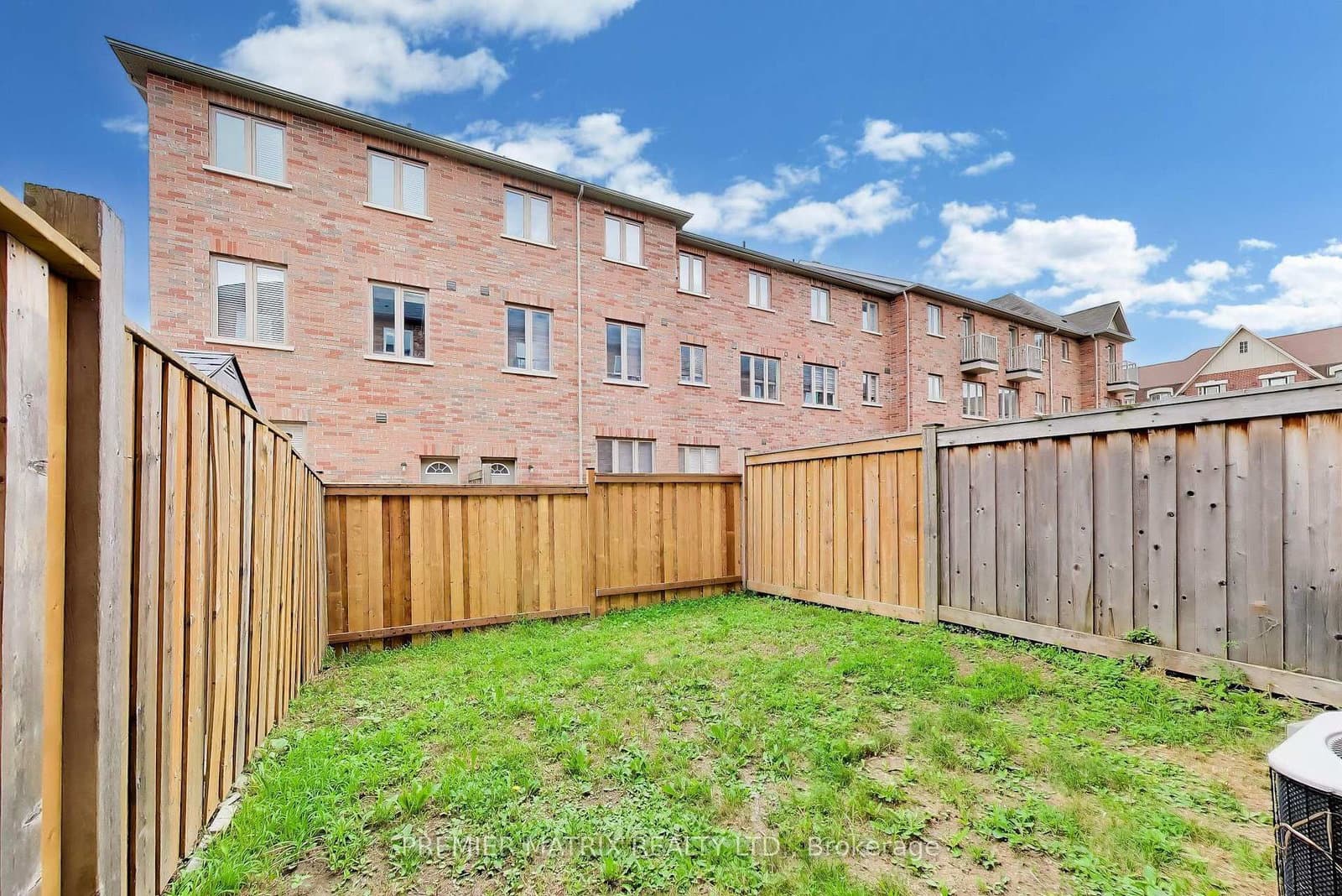 37 Shiff Crescent thumbnail 33