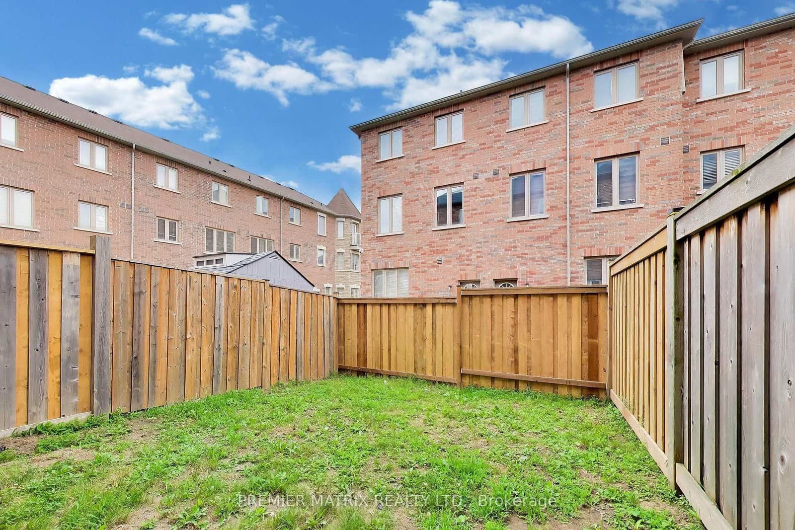37 Shiff Crescent thumbnail 35