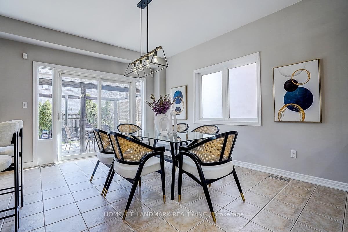 2455 Felhaber Crescent thumbnail 16