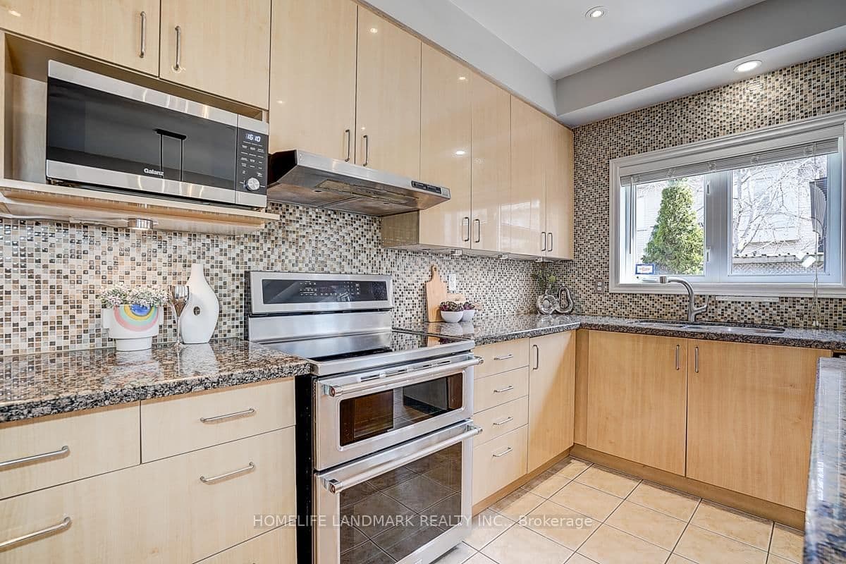 2455 Felhaber Crescent thumbnail 20