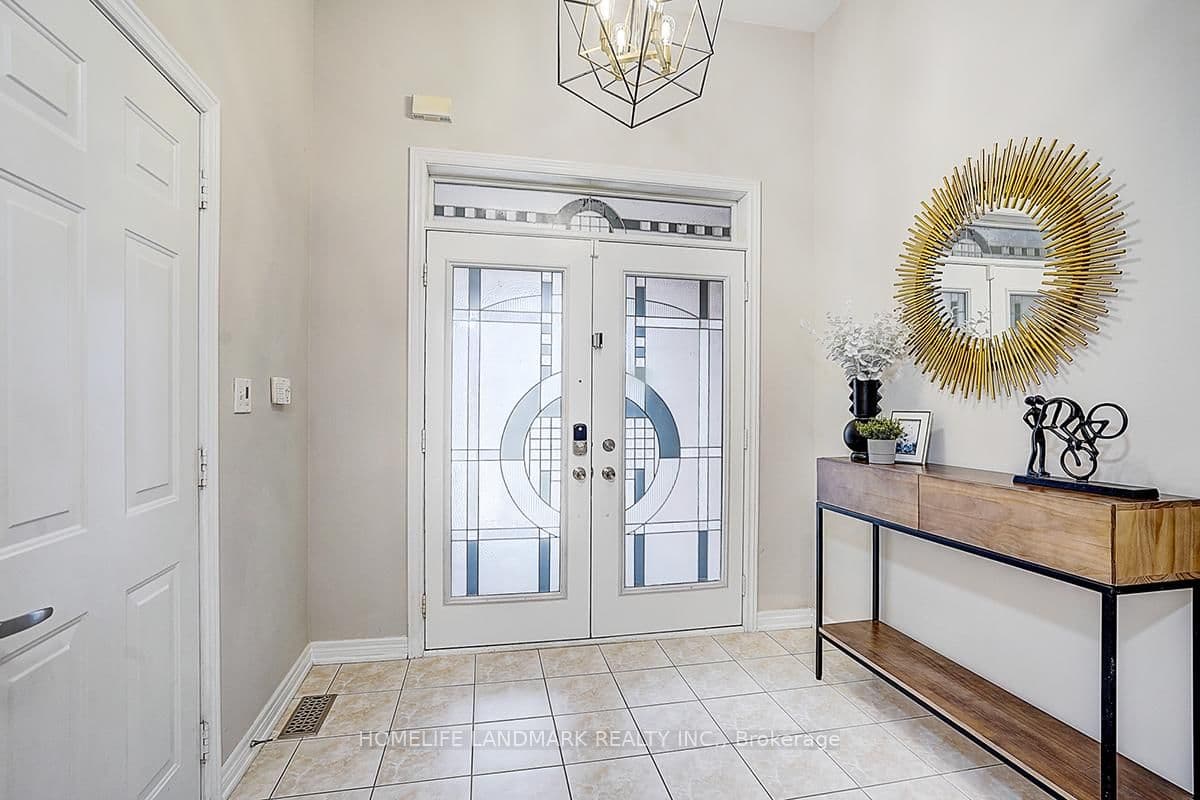 2455 Felhaber Crescent thumbnail 4