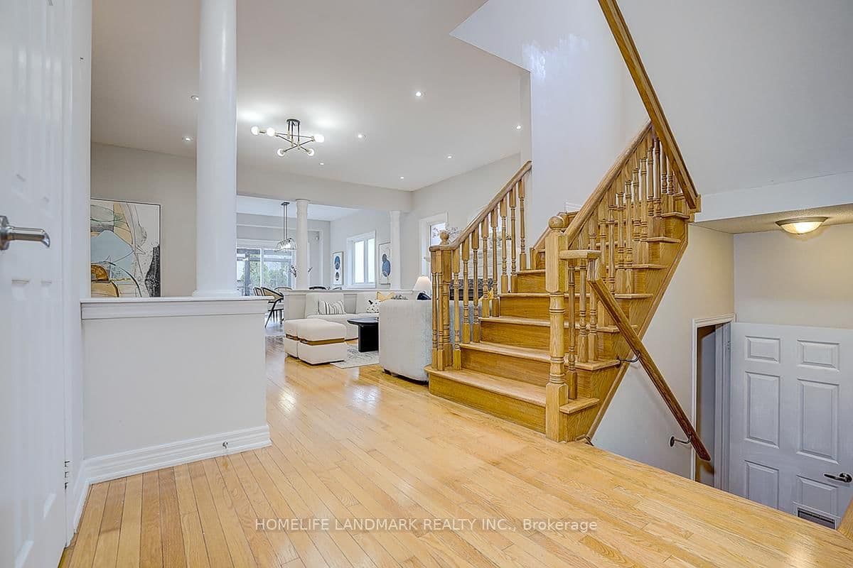 2455 Felhaber Crescent thumbnail 6