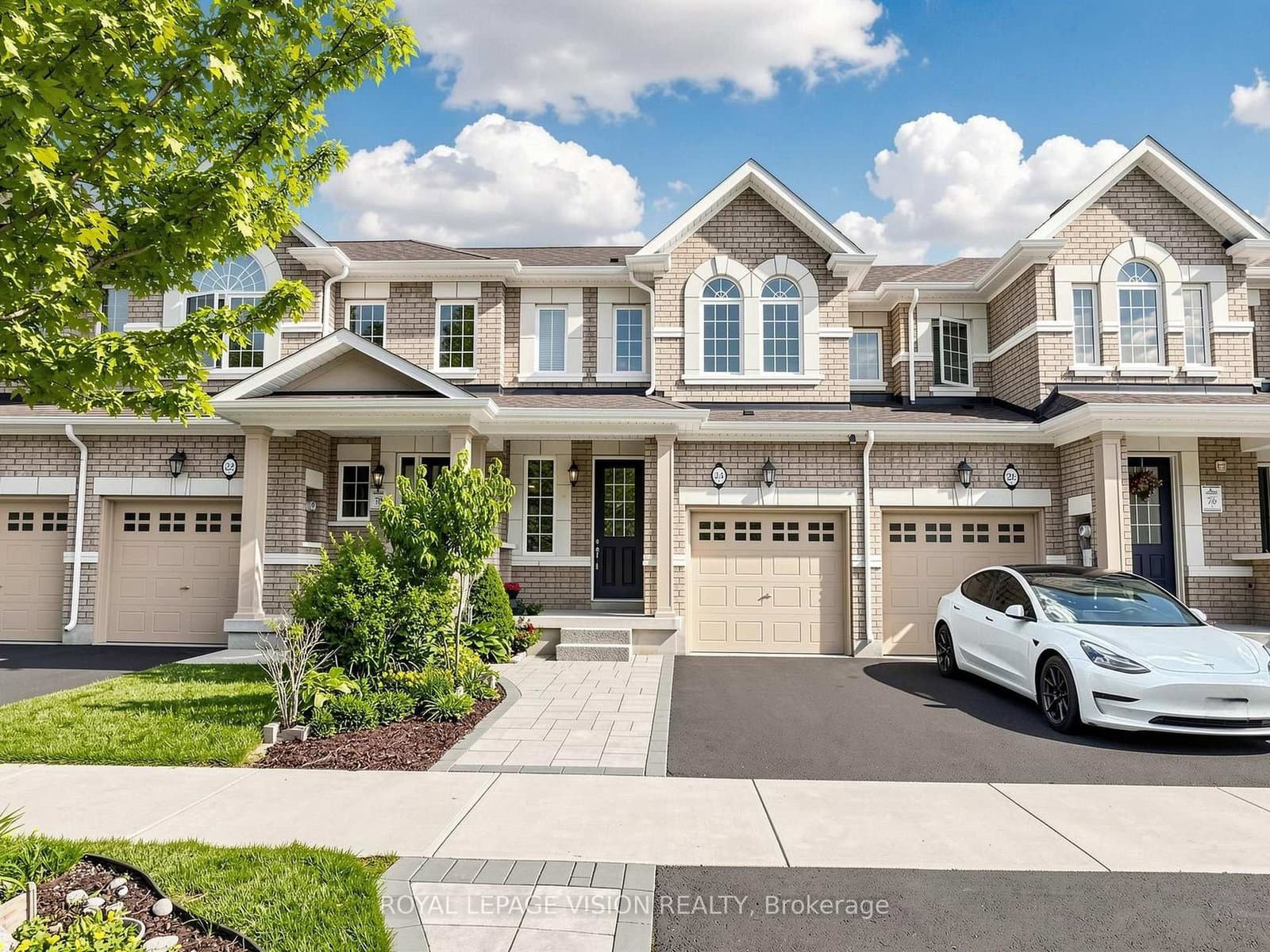 24 Pennycross Crescent - Image 1