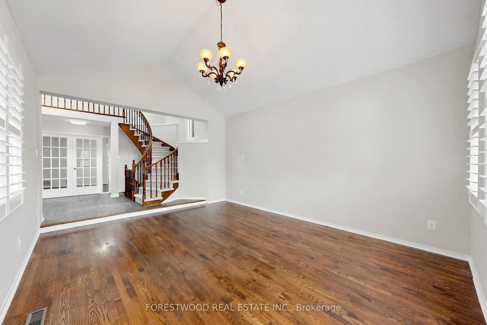 4616 Inverness Boulevard thumbnail 10