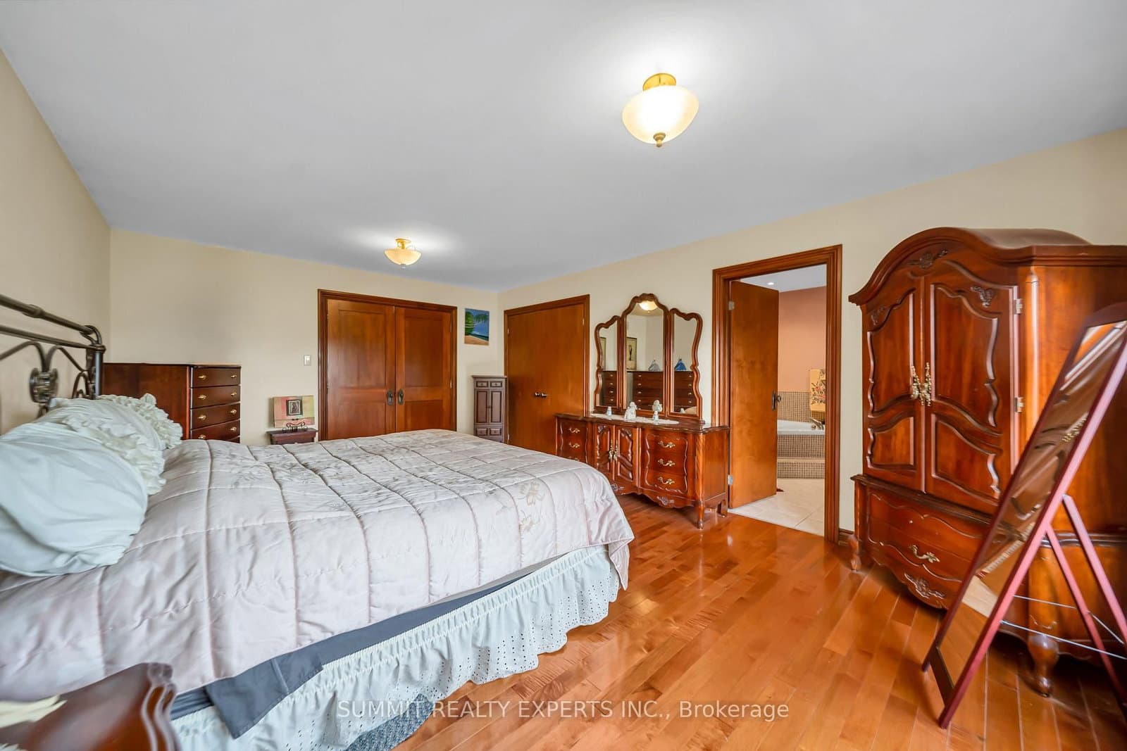 7728 Mayfield Road thumbnail 14