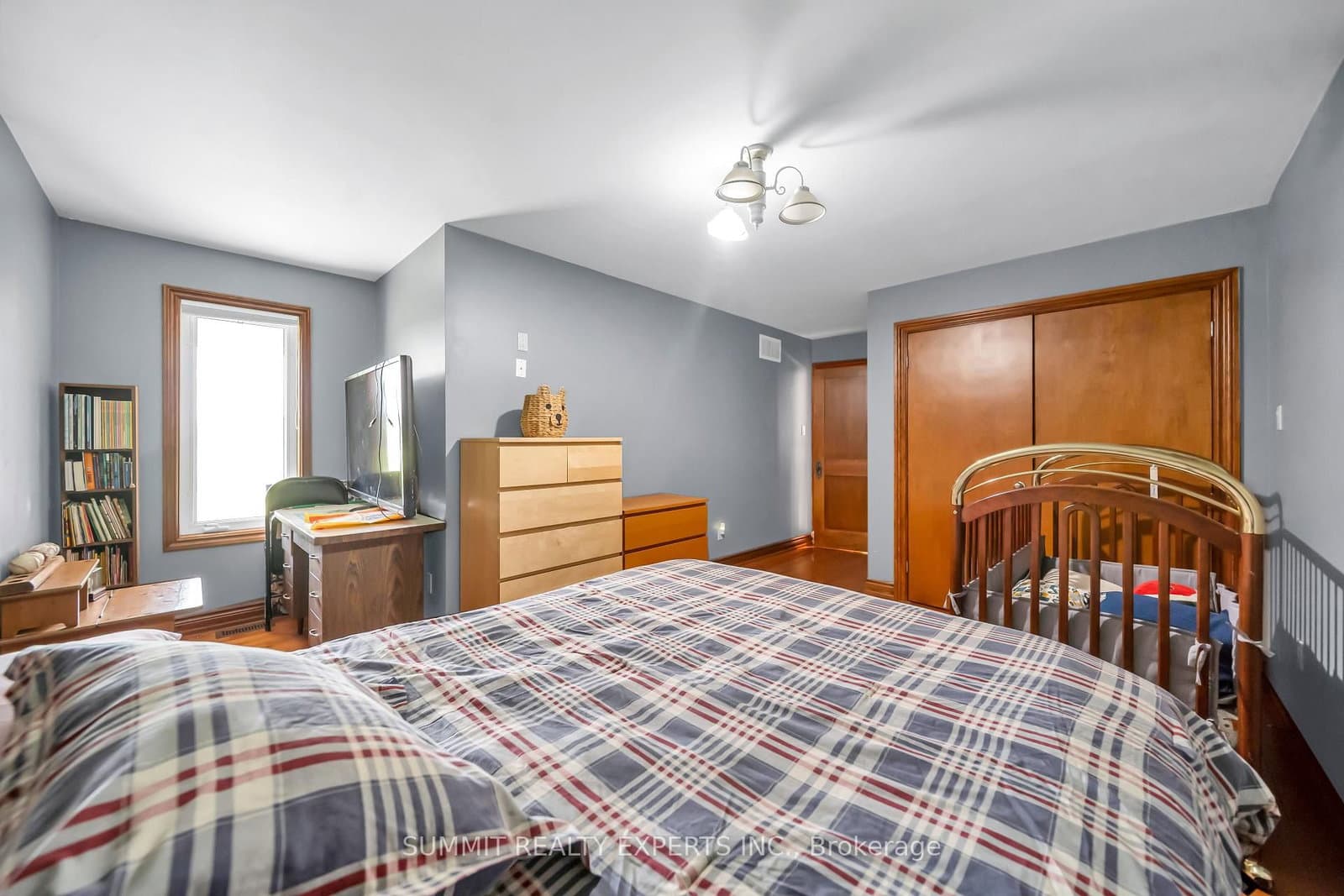 7728 Mayfield Road thumbnail 24
