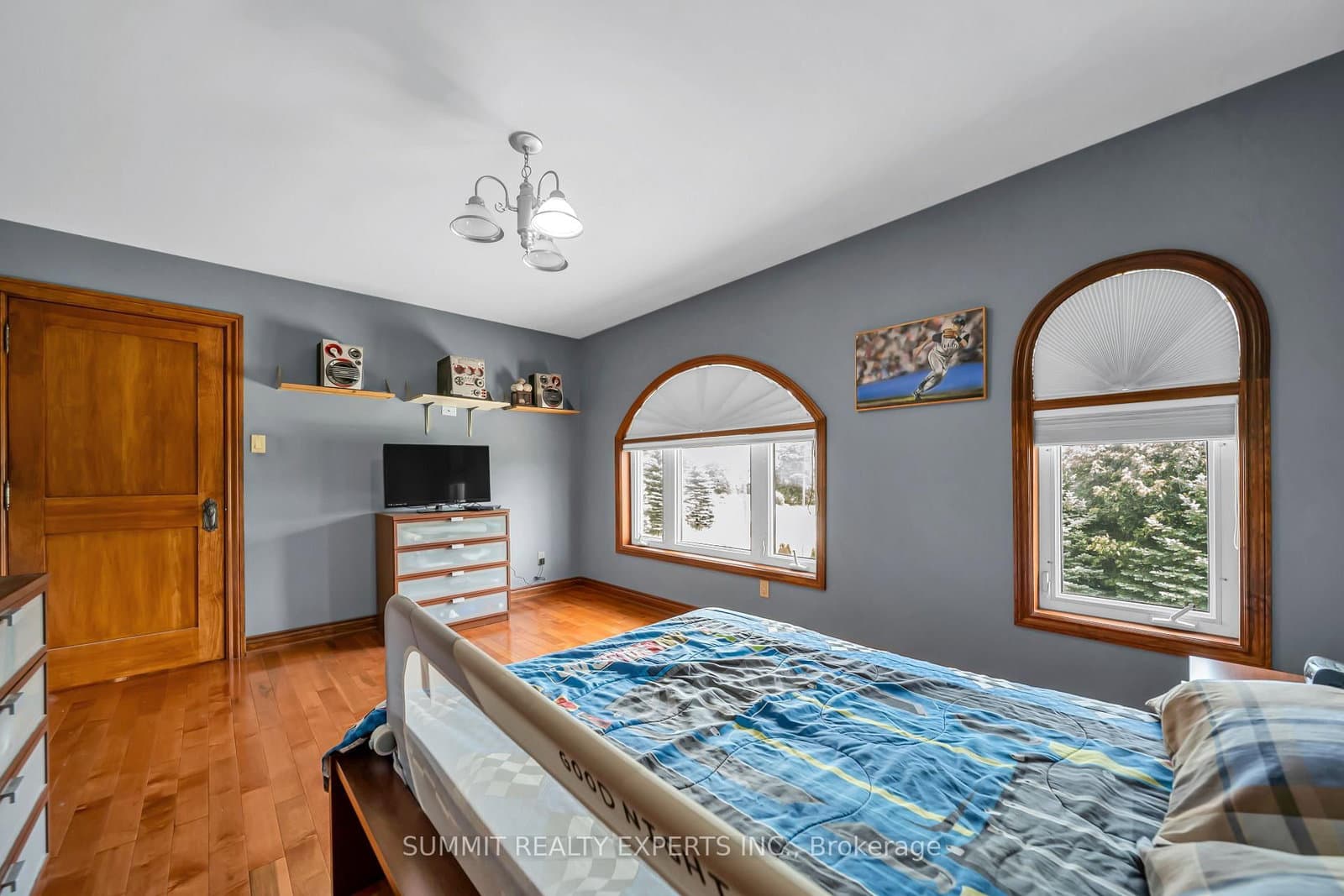 7728 Mayfield Road thumbnail 27