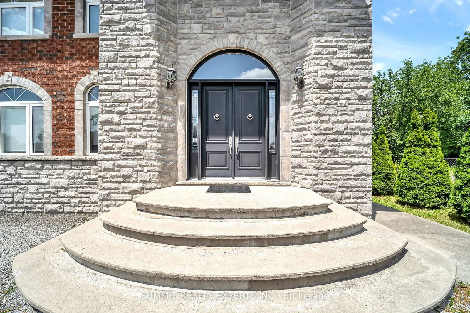 7728 Mayfield Road thumbnail 31