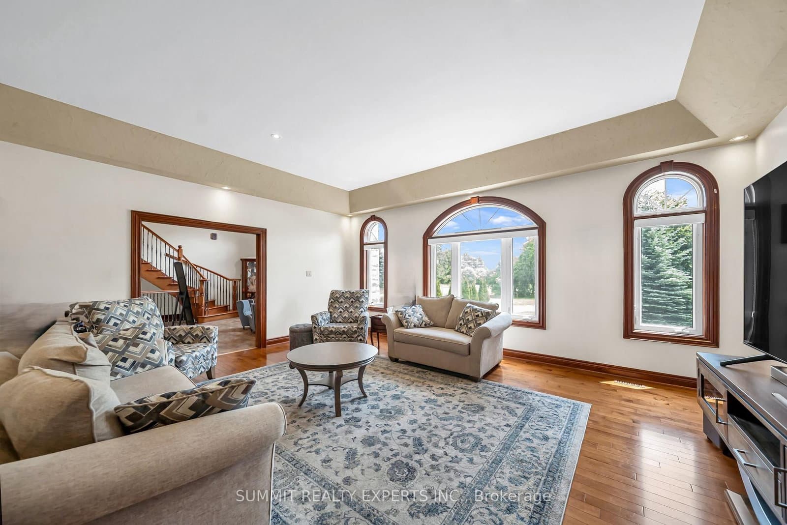 7728 Mayfield Road thumbnail 35