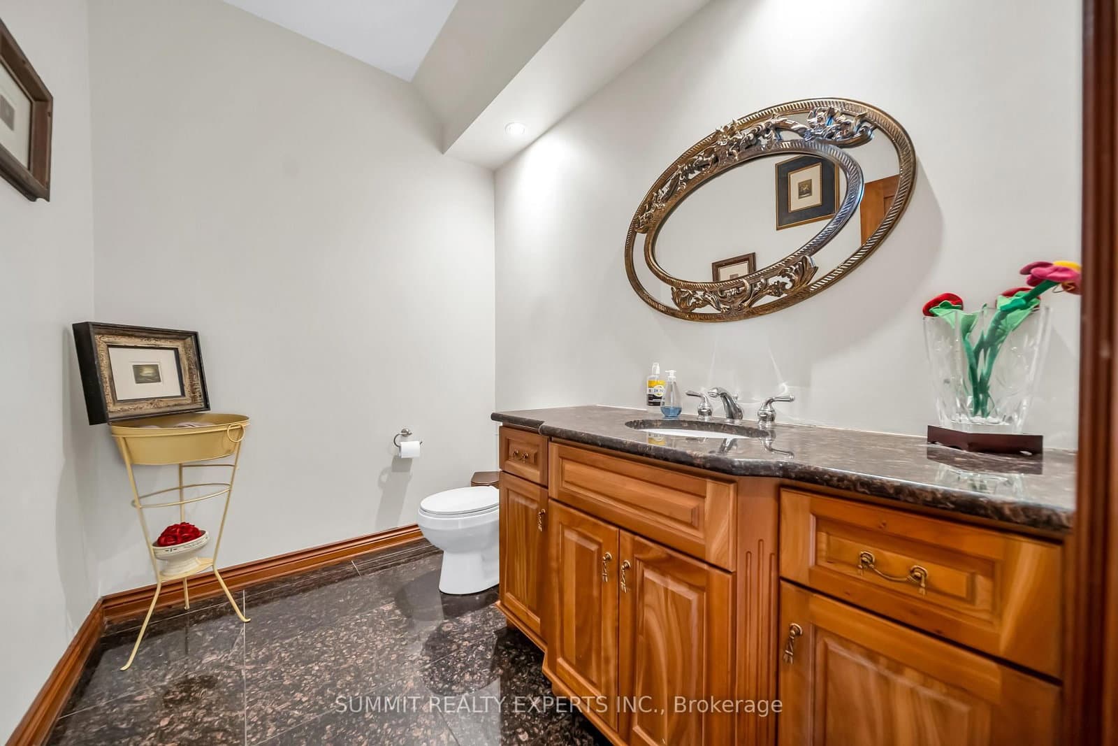 7728 Mayfield Road thumbnail 36
