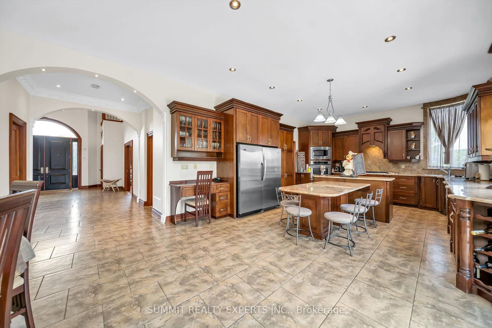 7728 Mayfield Road thumbnail 41