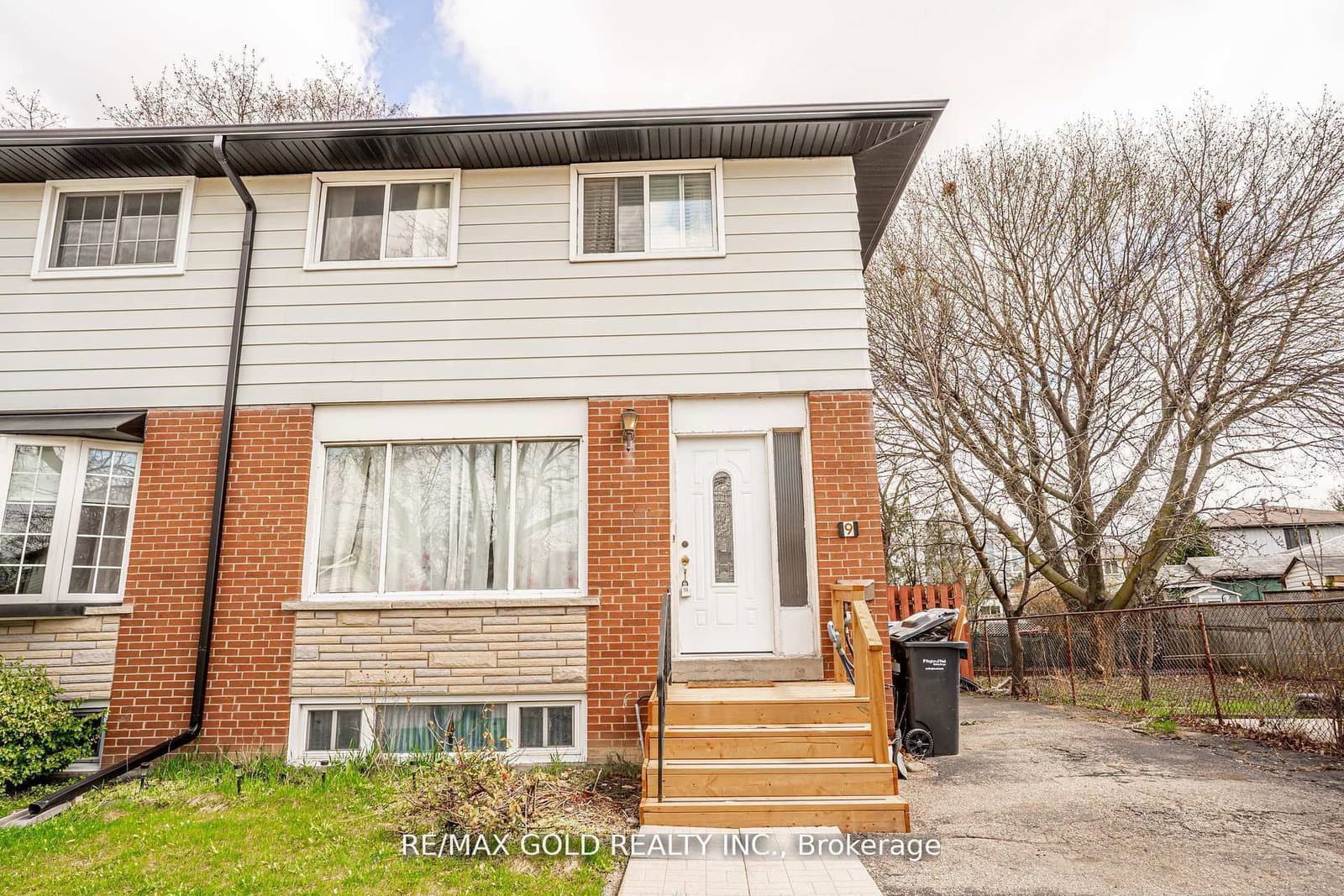 9 Mordon Court thumbnail 4