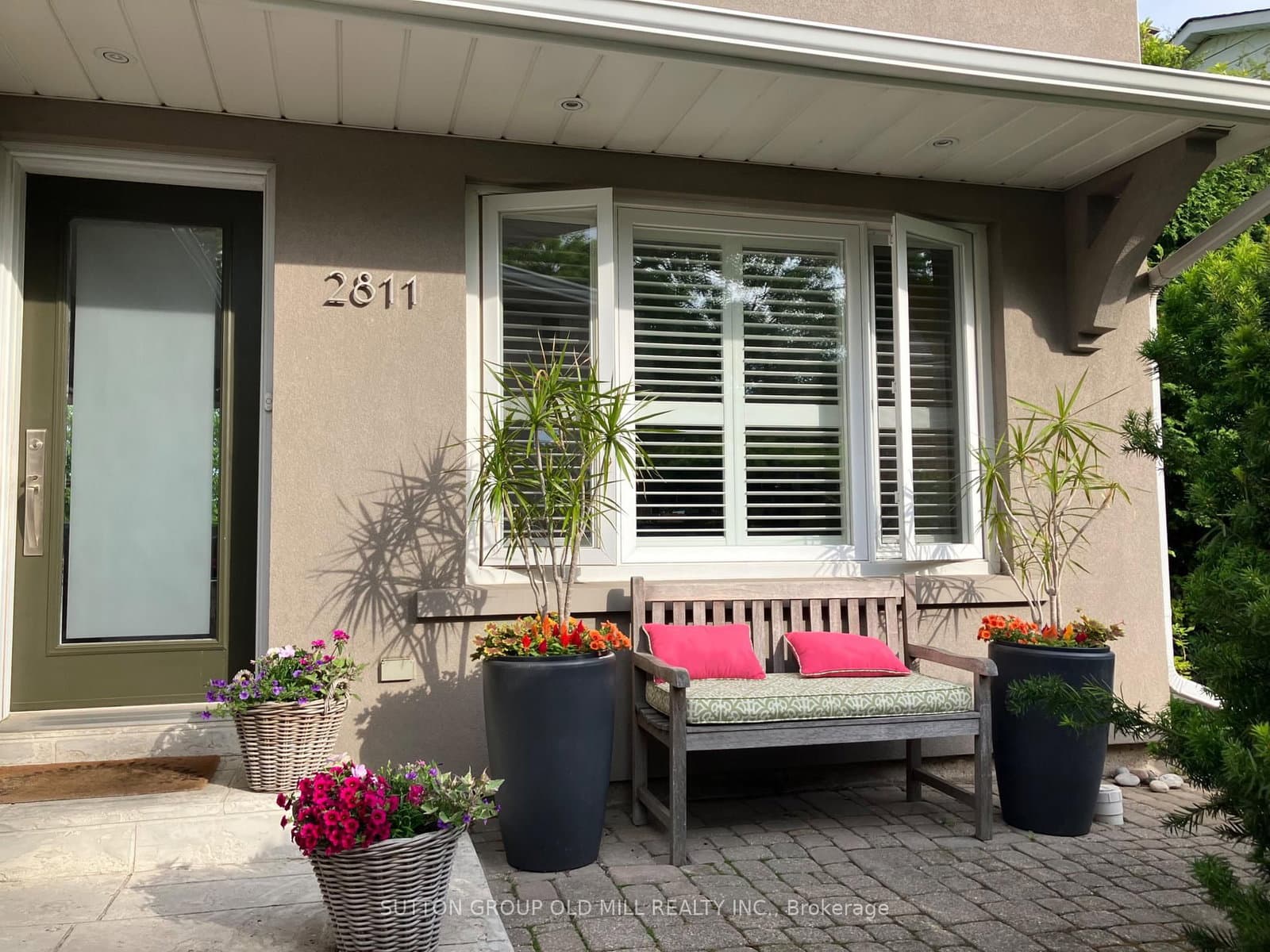 2811 Constable Road thumbnail 3