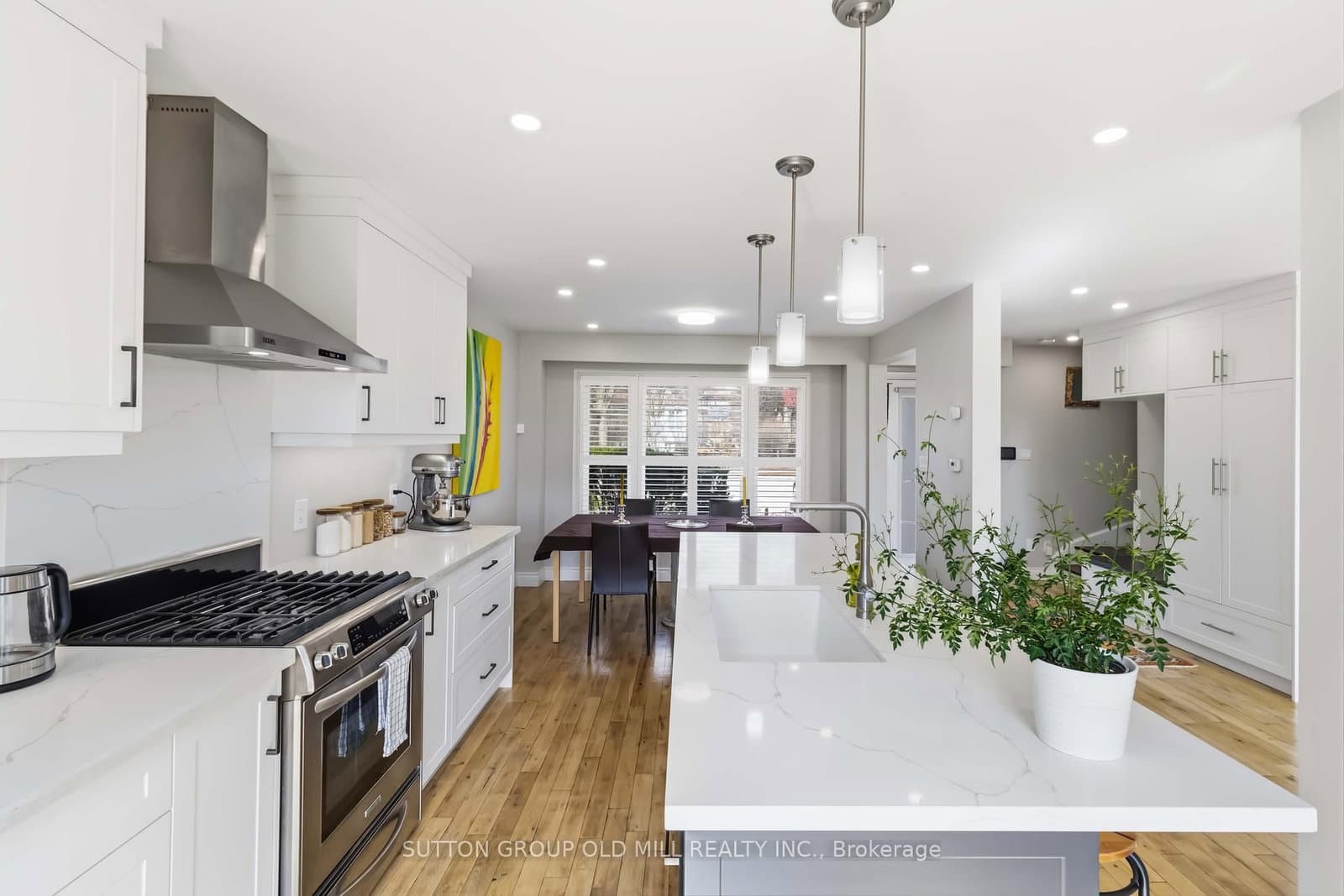 2811 Constable Road thumbnail 6