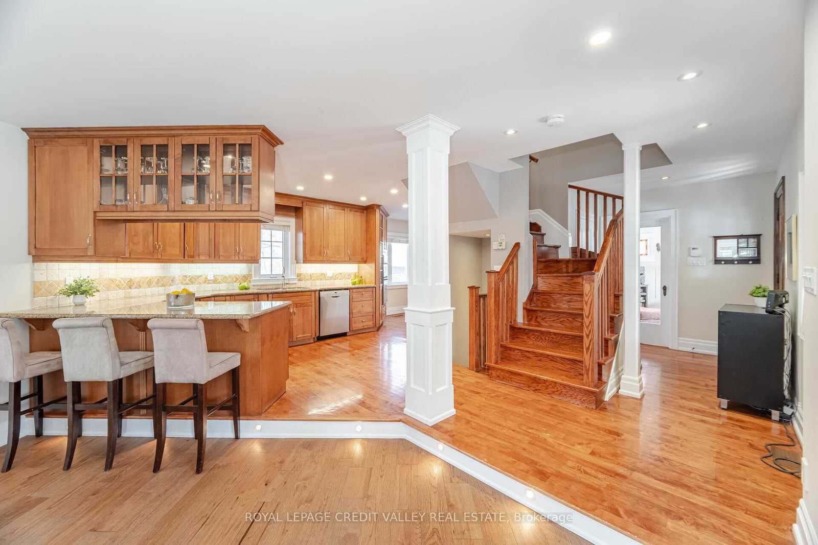 20 Fleming Avenue thumbnail 14