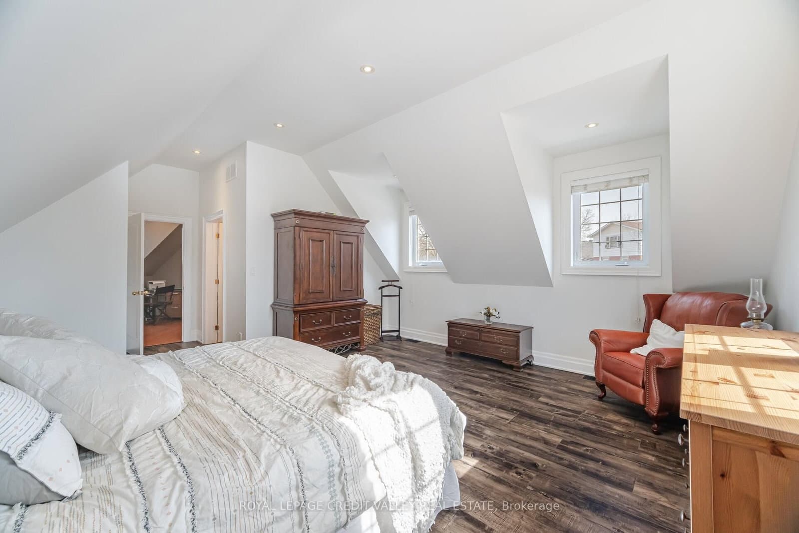 20 Fleming Avenue thumbnail 27