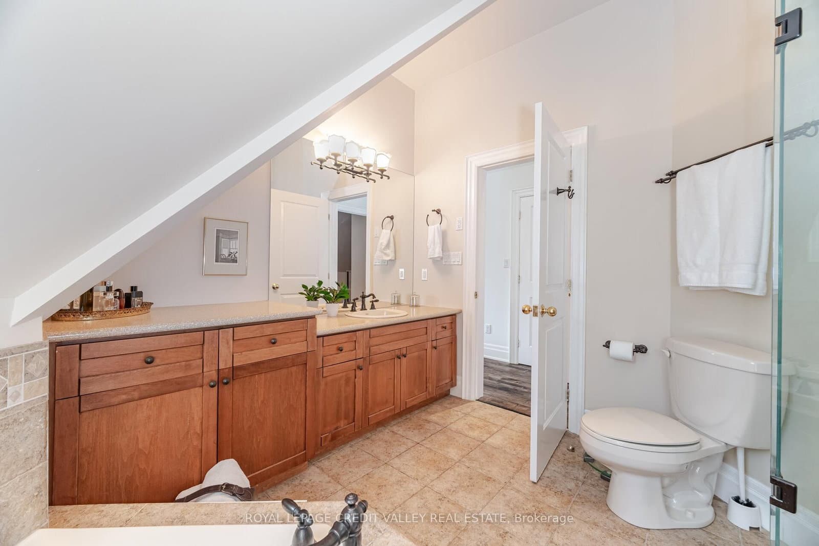 20 Fleming Avenue thumbnail 28