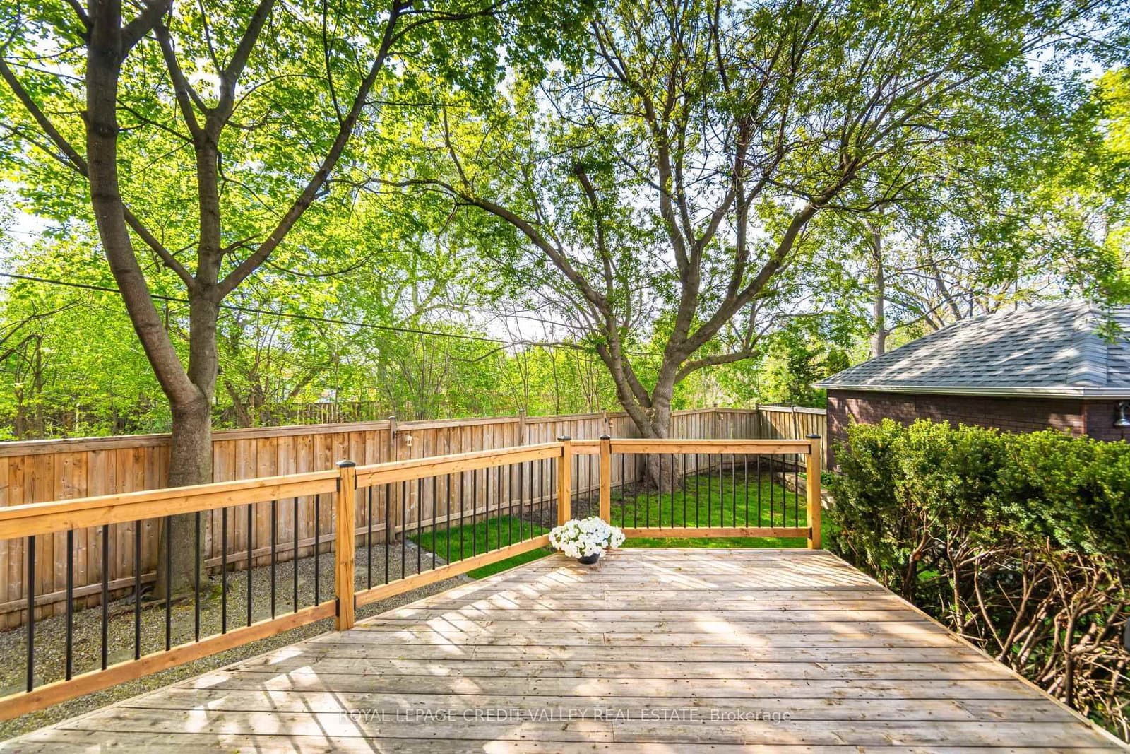 20 Fleming Avenue thumbnail 45