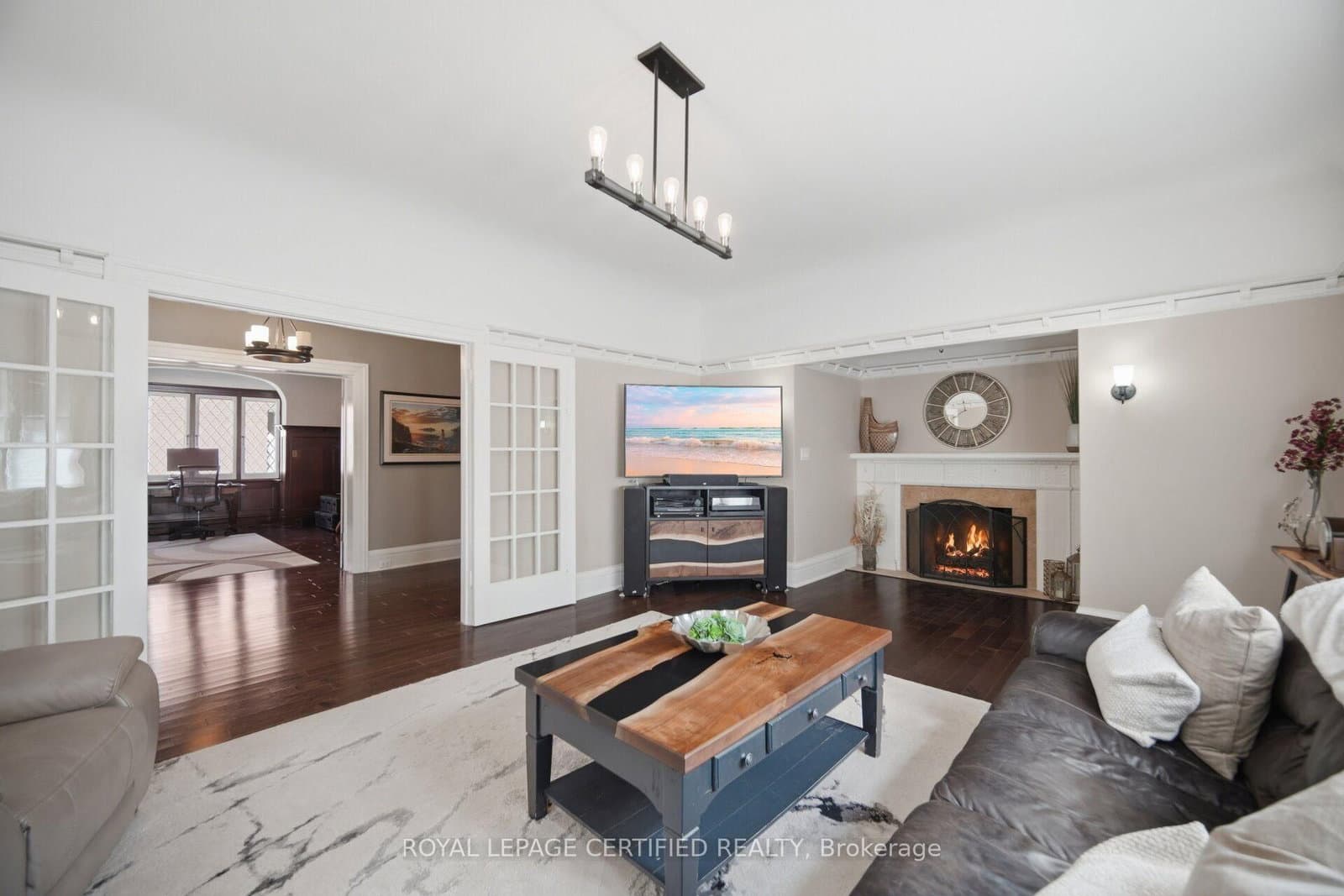 8 Elizabeth Street S thumbnail 10
