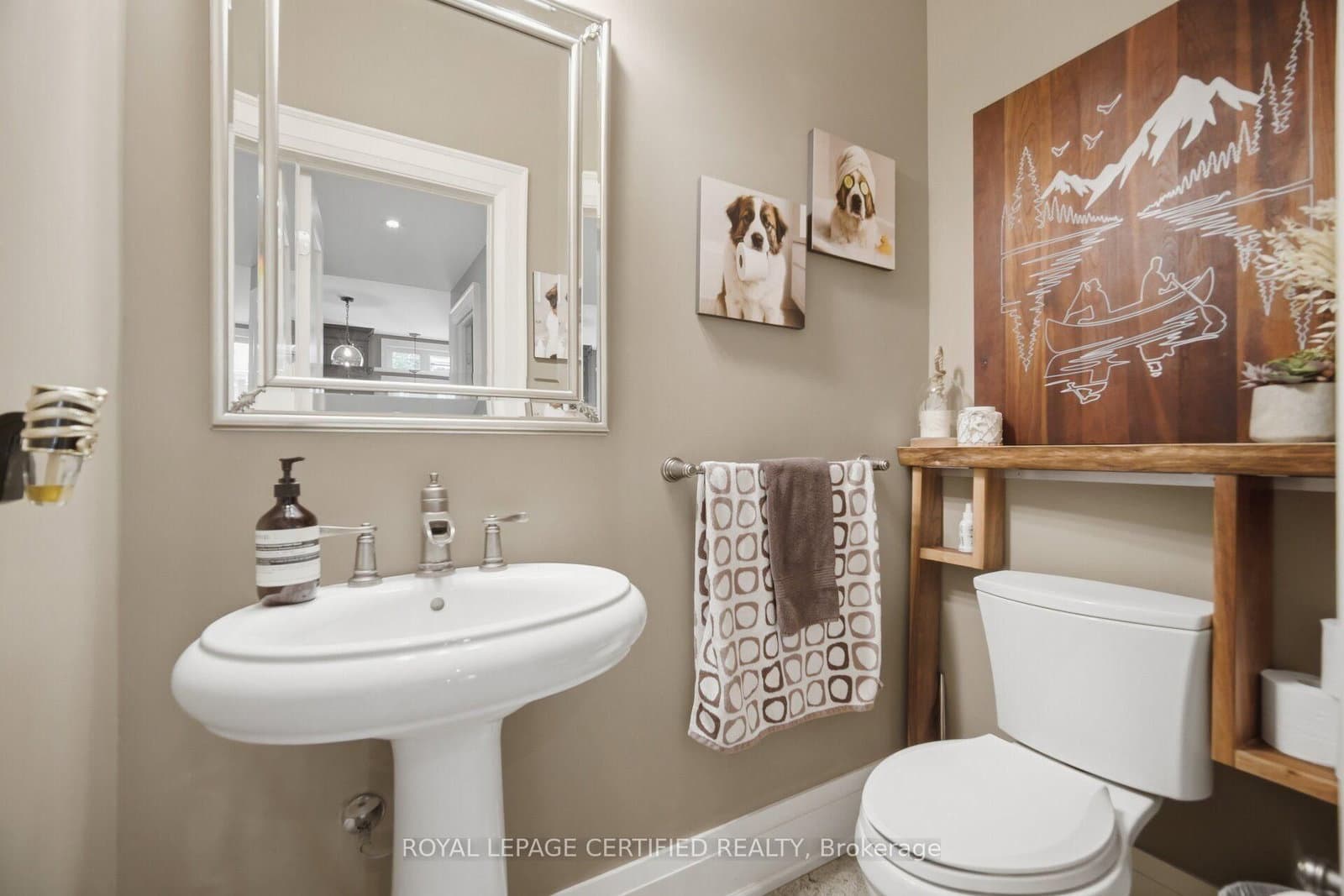 8 Elizabeth Street S thumbnail 20