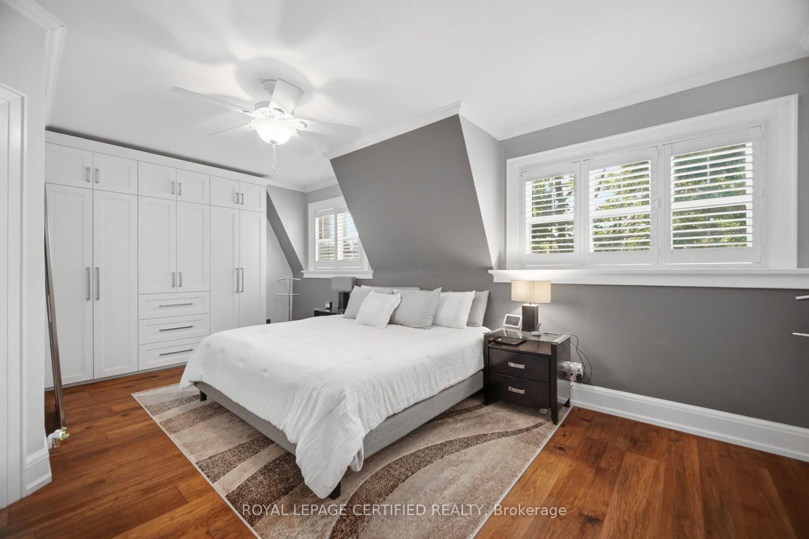 8 Elizabeth Street S thumbnail 24