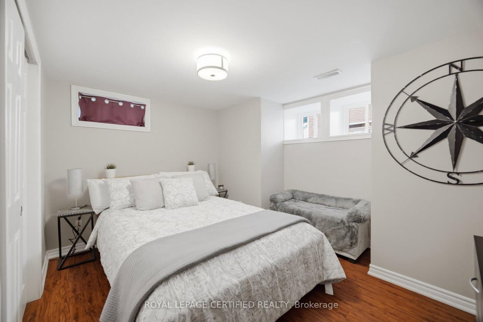 8 Elizabeth Street S thumbnail 37
