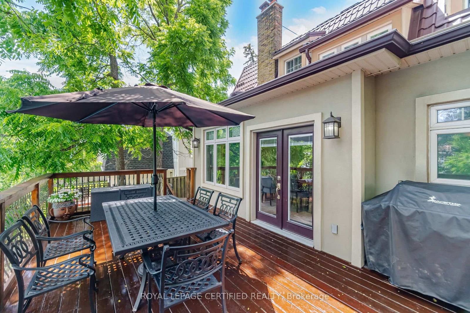8 Elizabeth Street S thumbnail 40