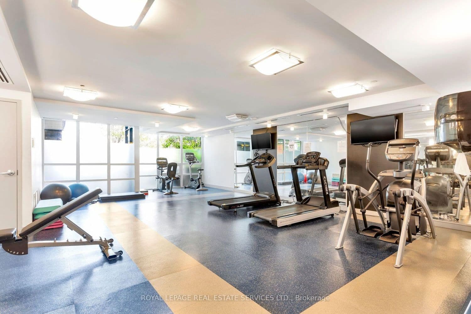 8 Fieldway Road, Unit 414 thumbnail 21