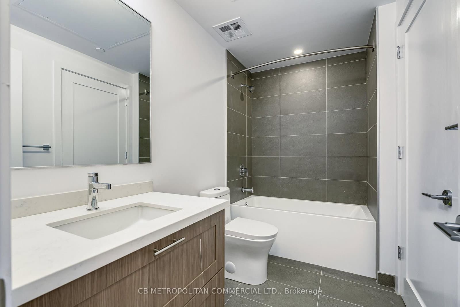 2946 Dundas Street West Street W, Unit 516 thumbnail 10
