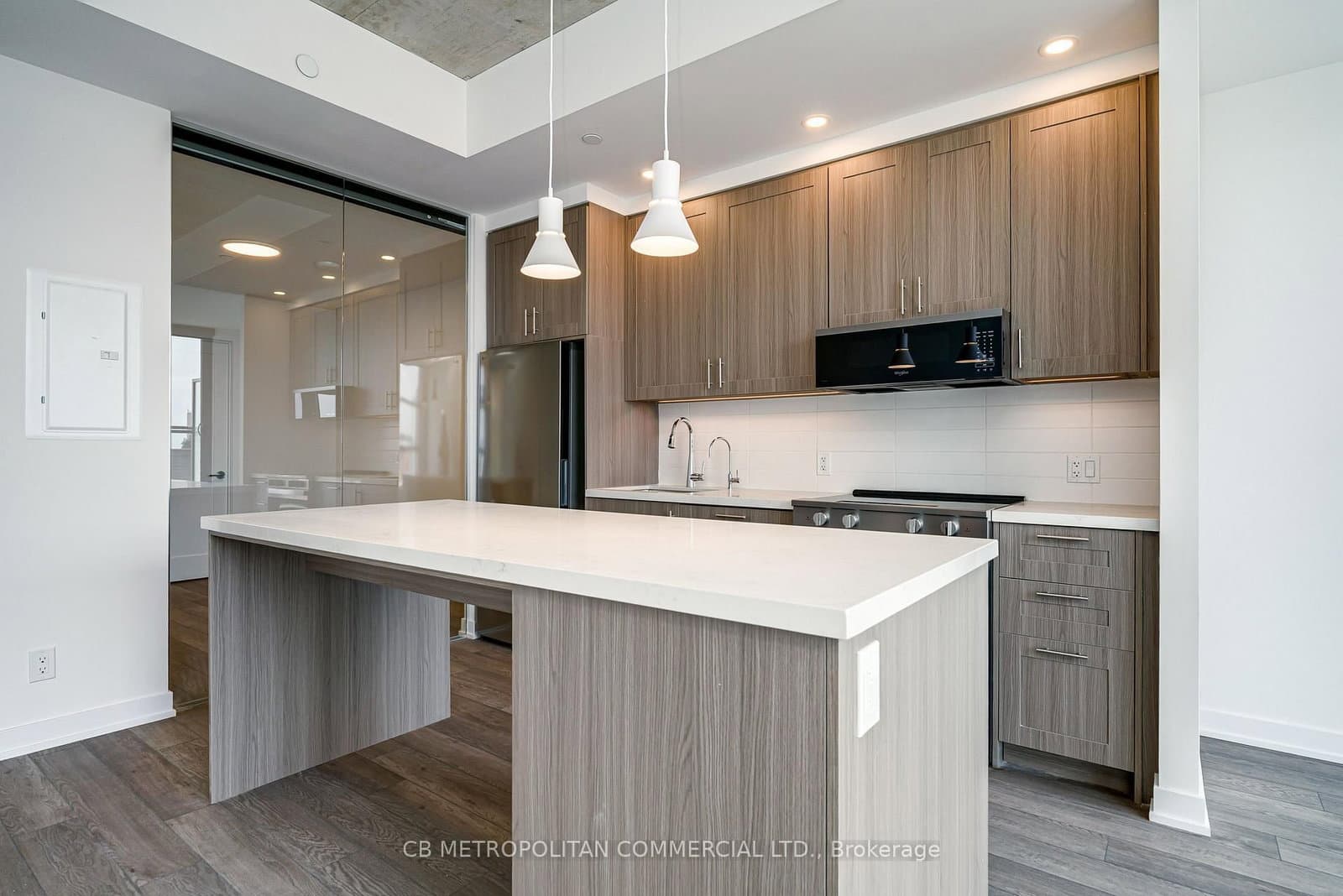2946 Dundas Street West Street W, Unit 516 thumbnail 5