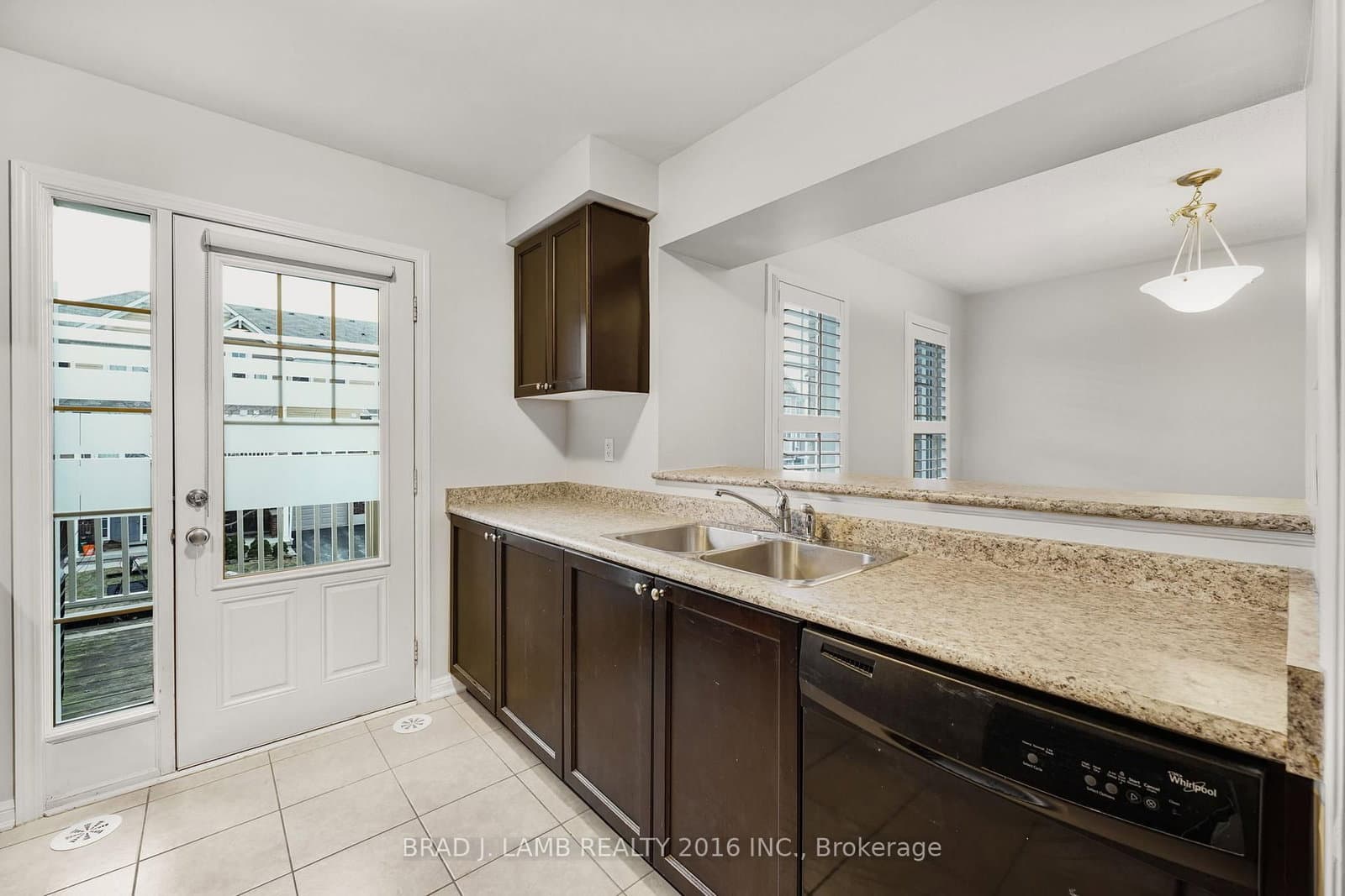 930 Nadalin Heights thumbnail 12