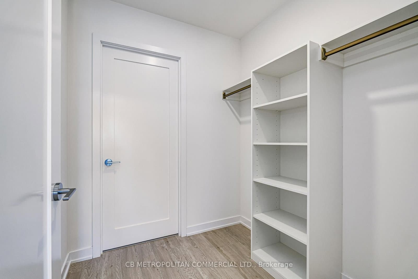 2946 Dundas Street West Street W, Unit 409 thumbnail 10