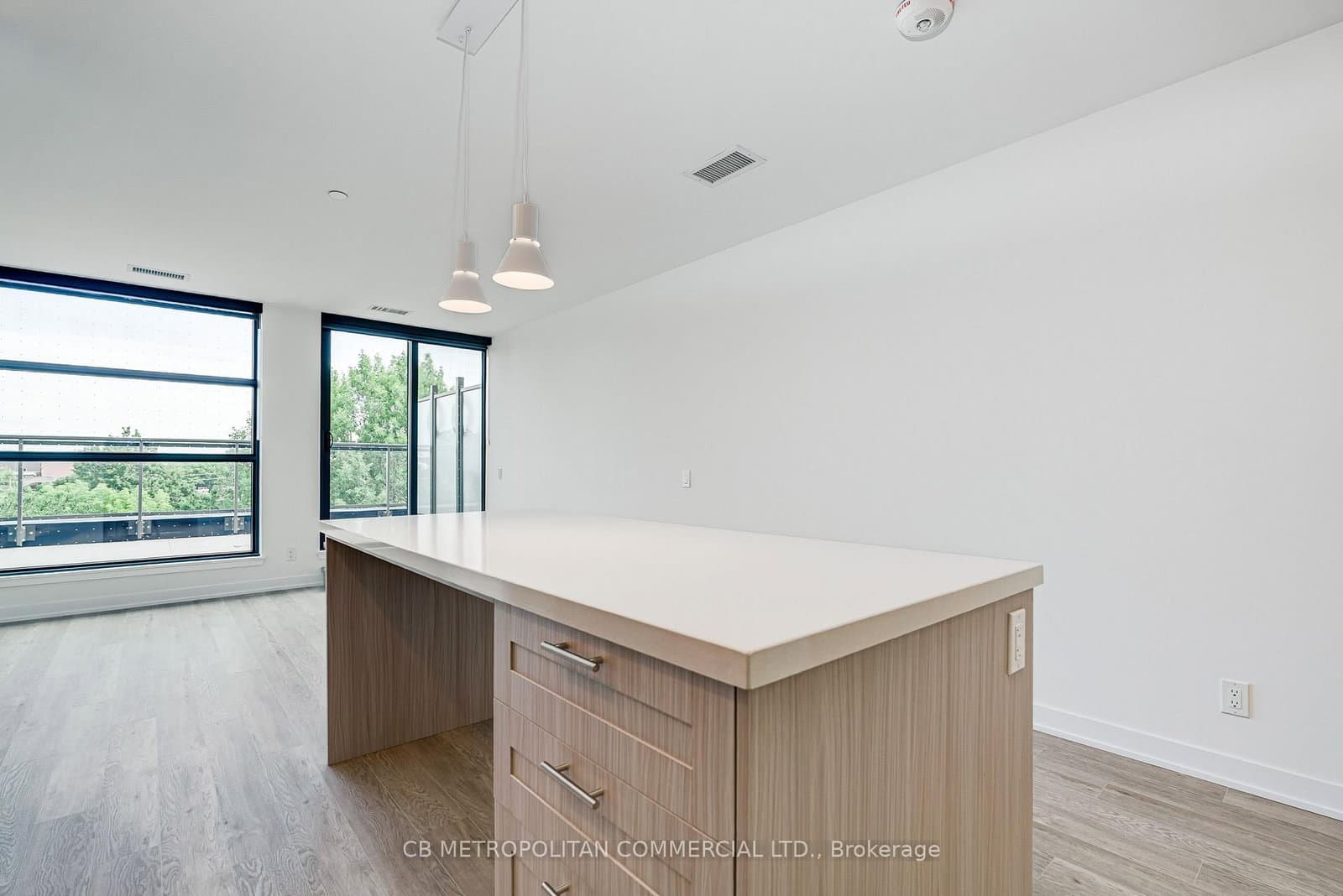 2946 Dundas Street West Street W, Unit 409 thumbnail 7