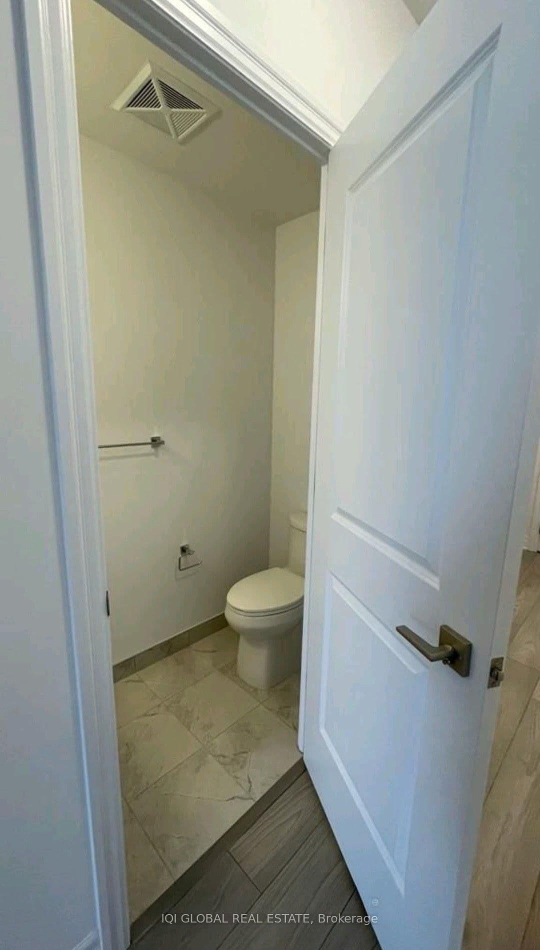 36 Elm Drive, Unit 3107 thumbnail 10