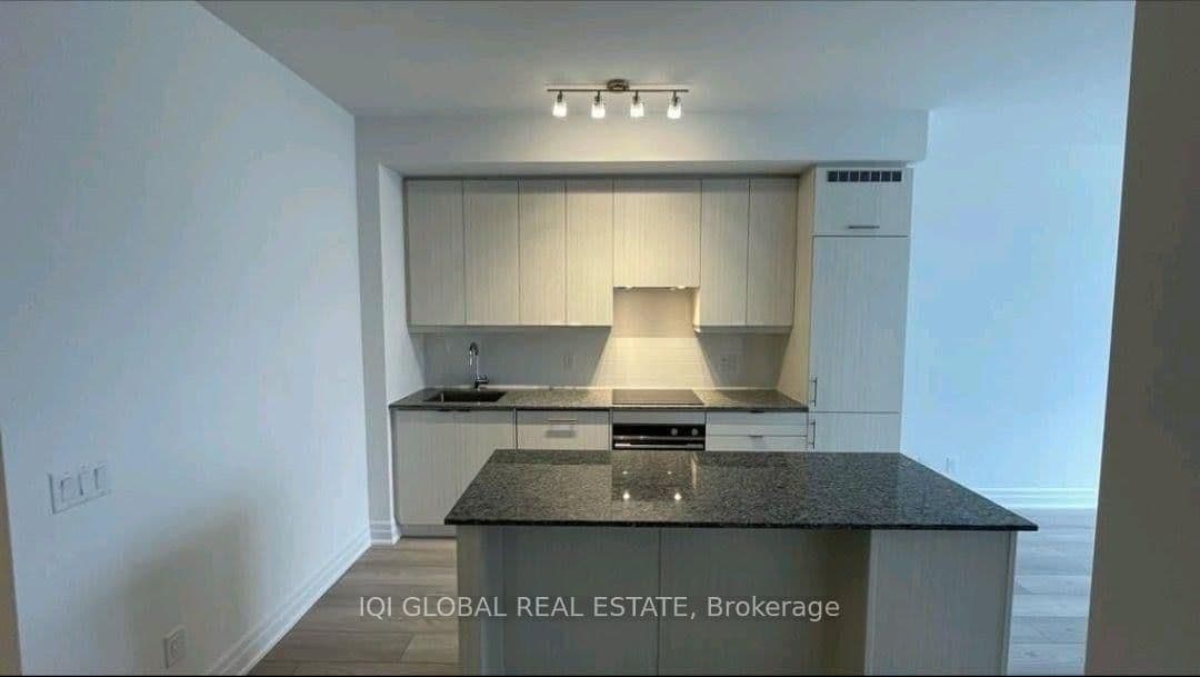 36 Elm Drive, Unit 3107 thumbnail 3