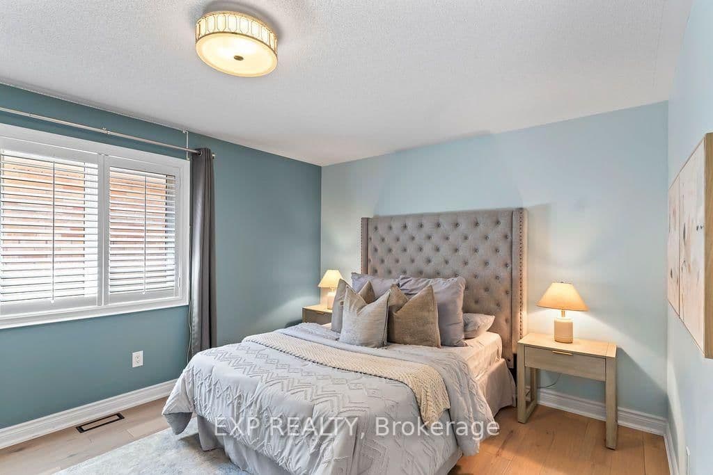 2390 Taylorwood Drive thumbnail 32