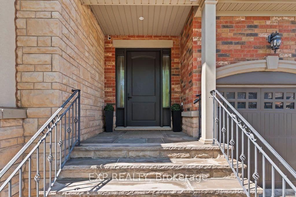 2390 Taylorwood Drive thumbnail 4