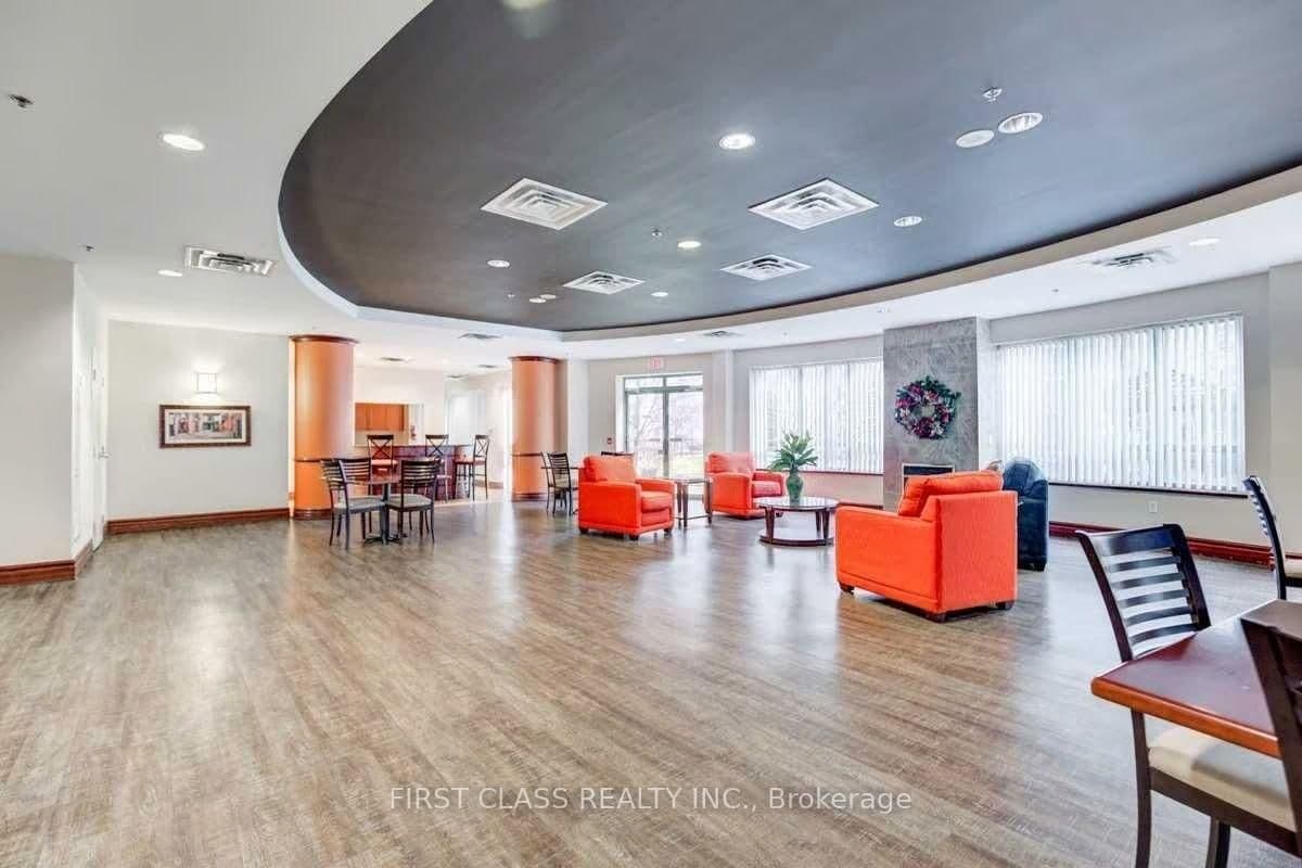 11 Michael Power Place, Unit 715 thumbnail 10