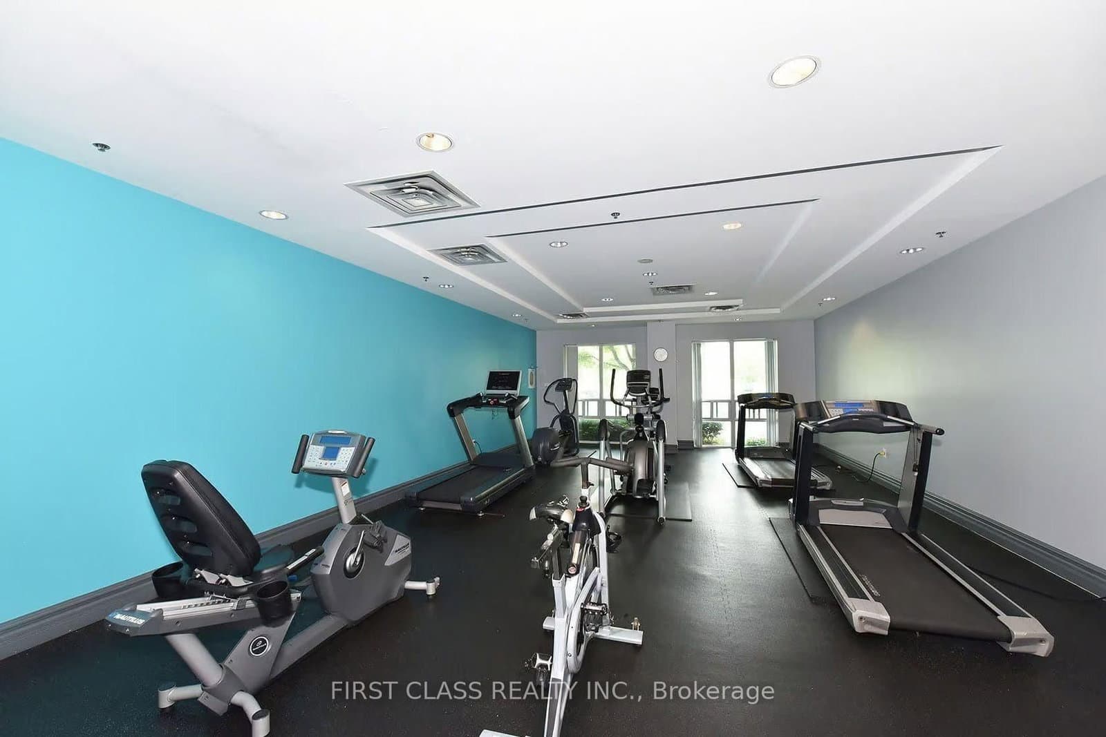 11 Michael Power Place, Unit 715 thumbnail 9