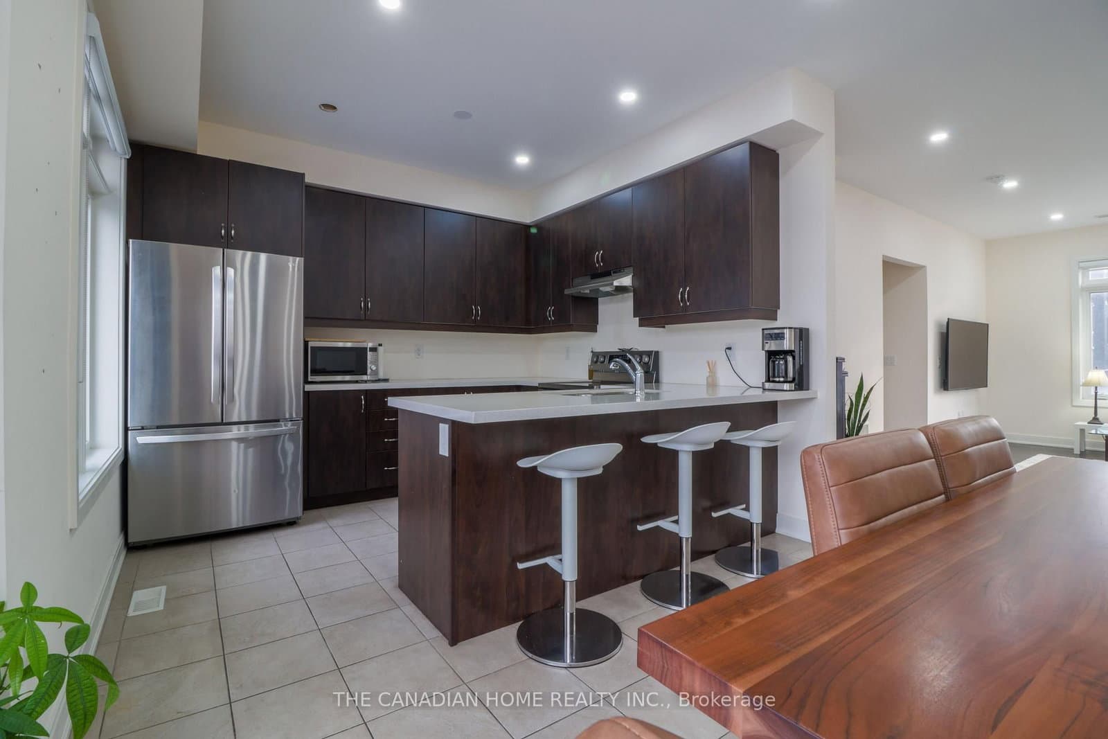 433 Veterans Drive thumbnail 16