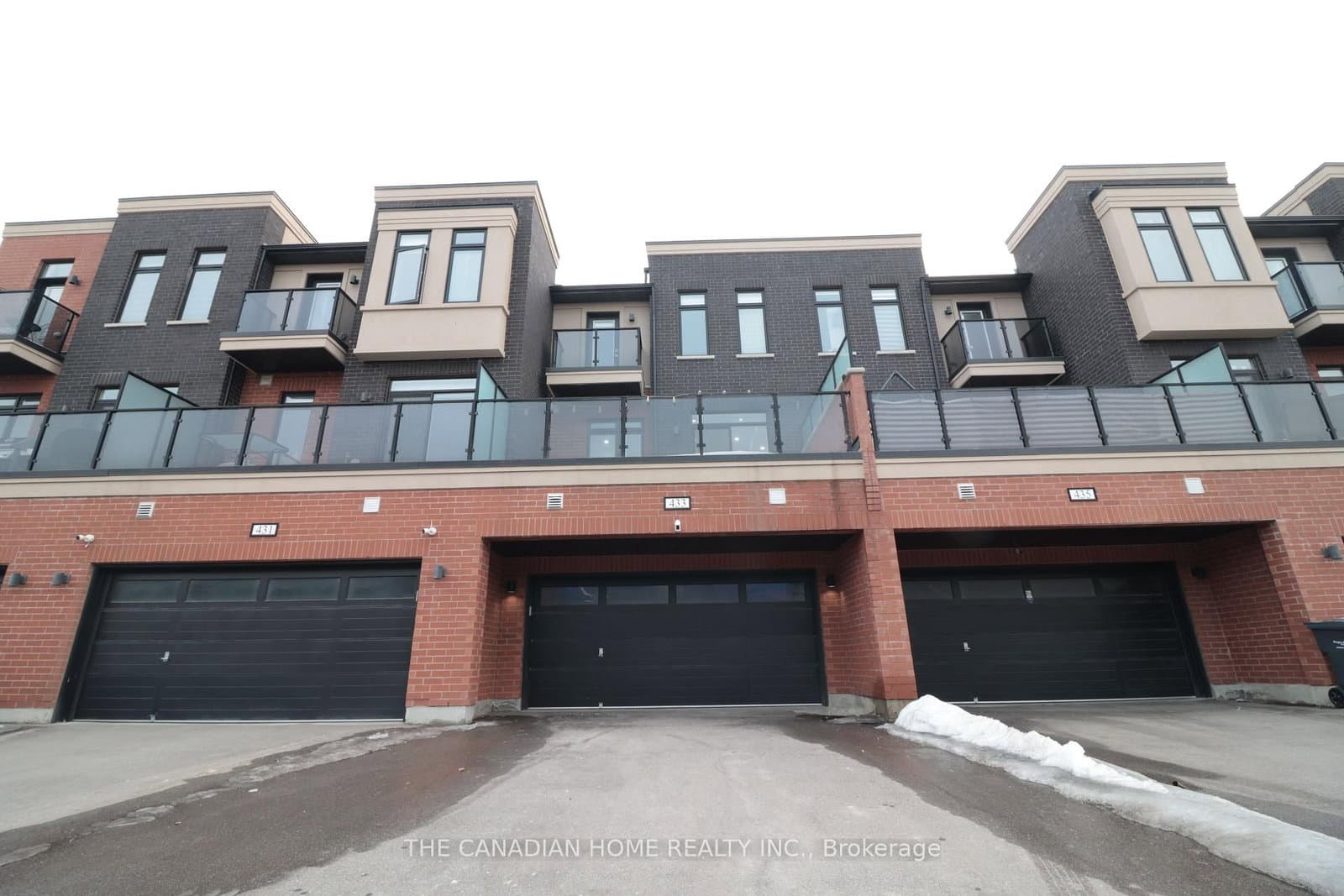 433 Veterans Drive thumbnail 2