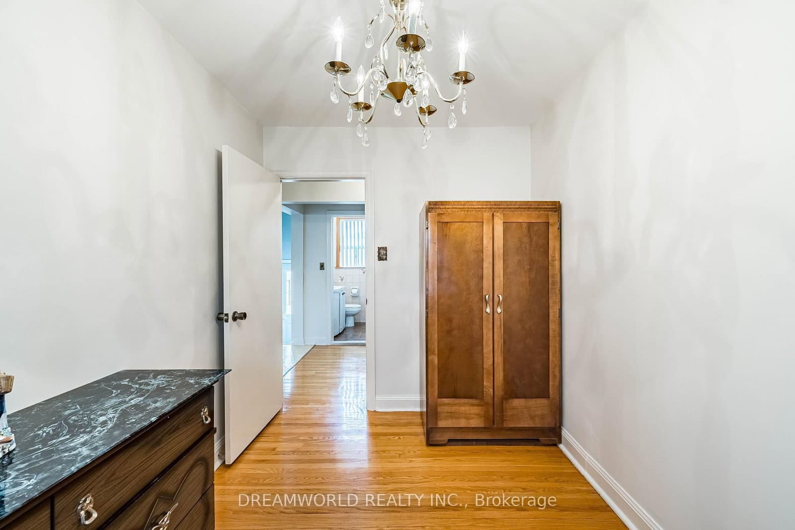 53 Compton Crescent thumbnail 20