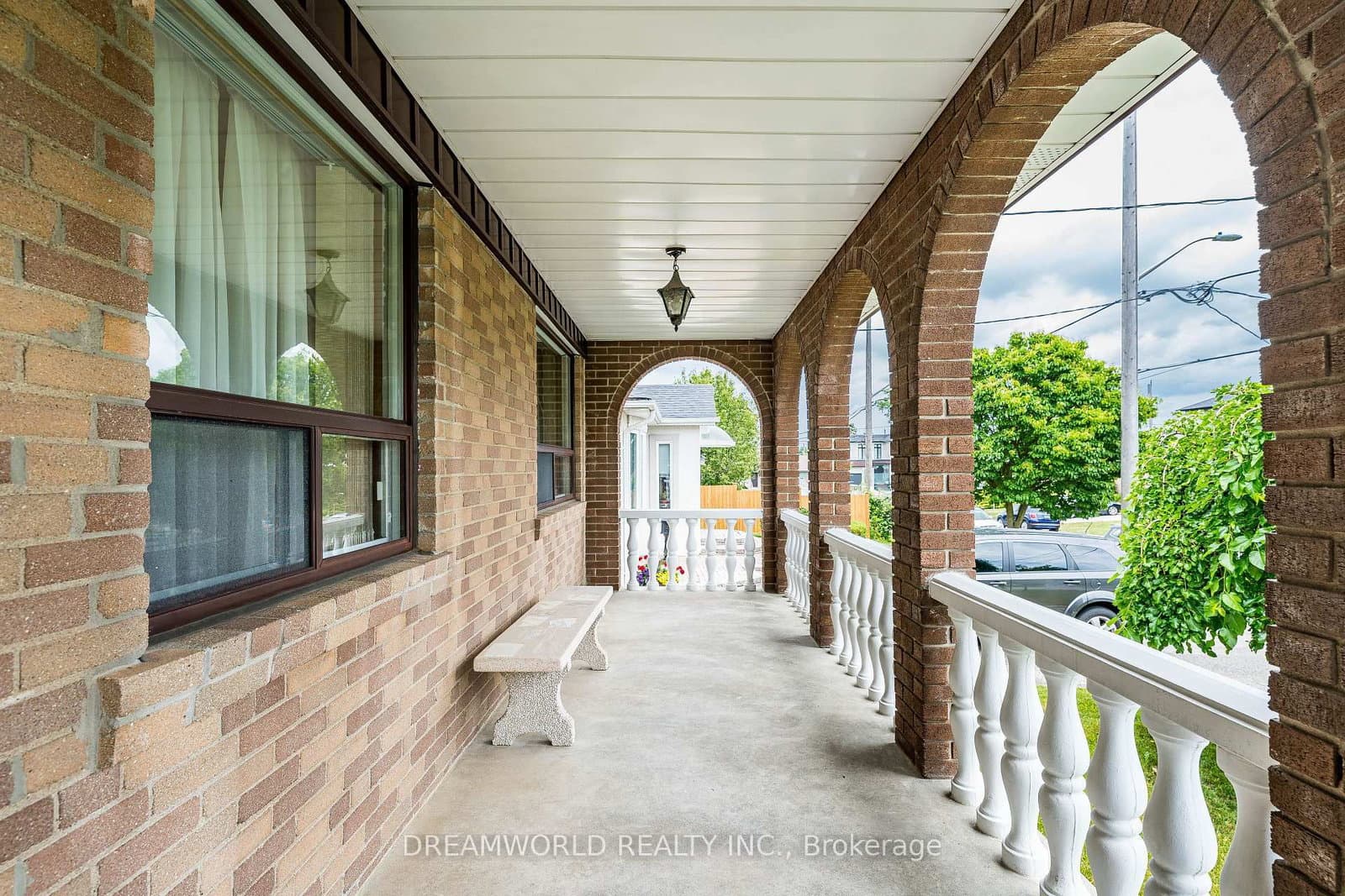 53 Compton Crescent thumbnail 7