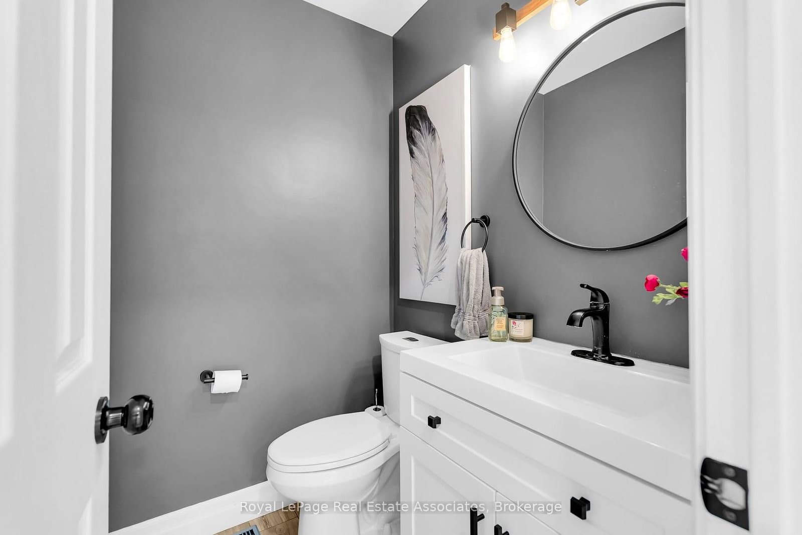 22 Mccullough Crescent thumbnail 16