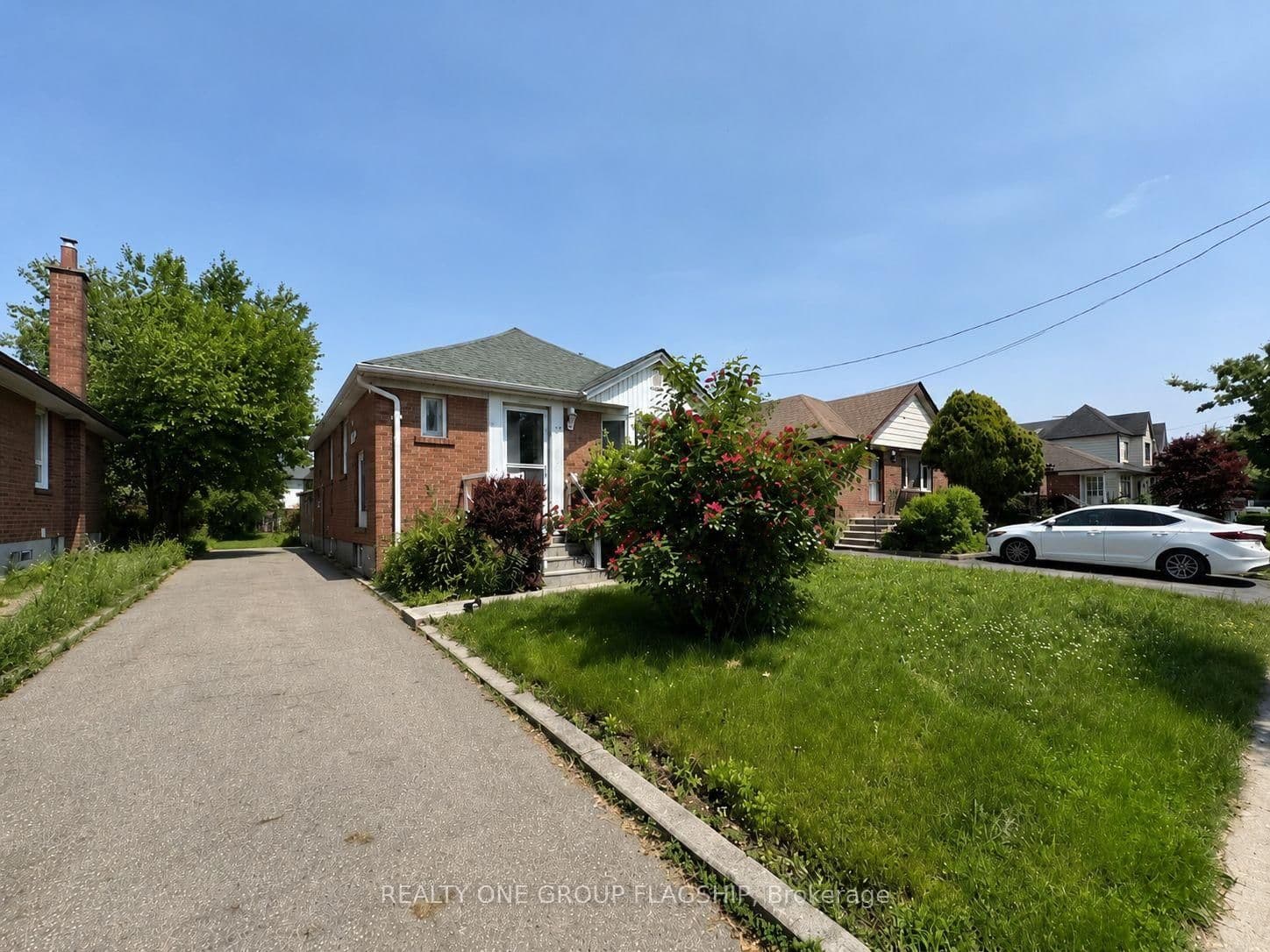 102 Edgecroft Road thumbnail 3