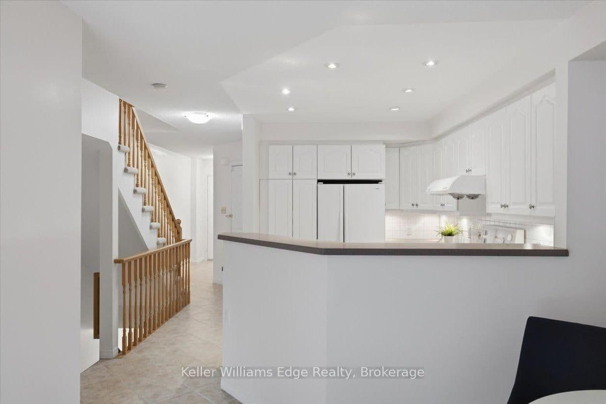 2025 CLEAVER Avenue, Unit 20 thumbnail 19